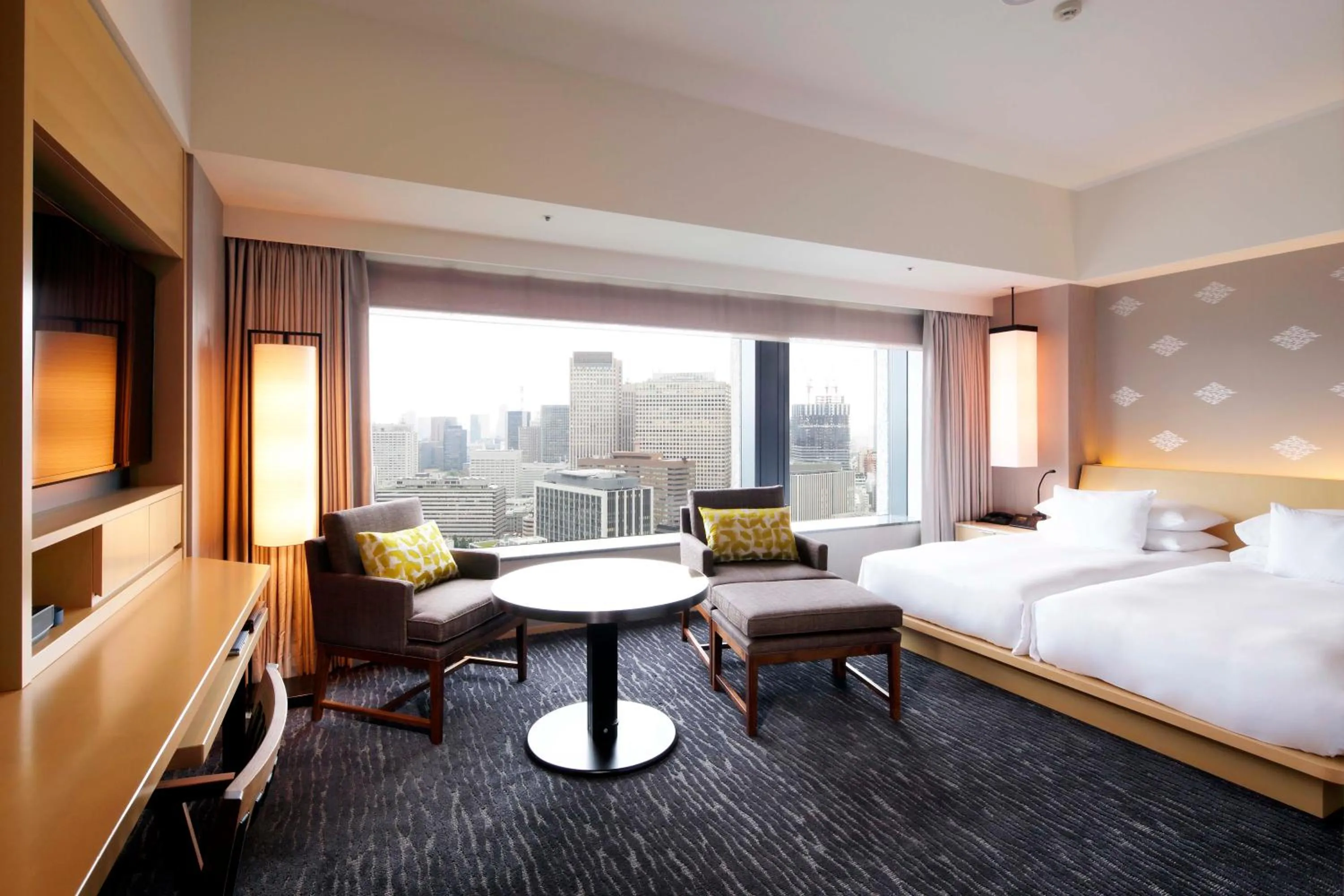 Photo of the whole room, Bed in The Capitol Hotel Tokyu