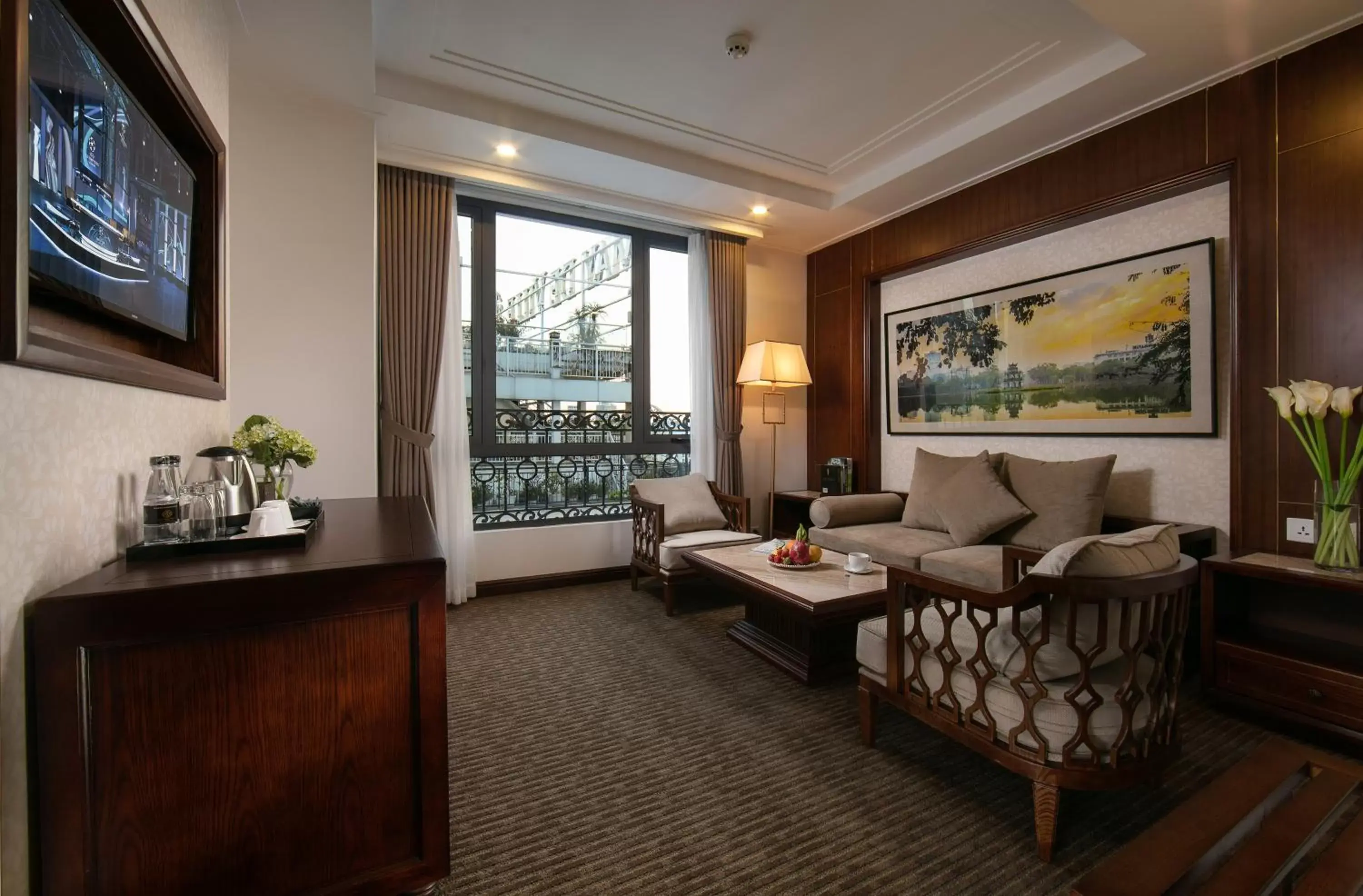 Shower, Seating Area in Rex Hanoi Hotel