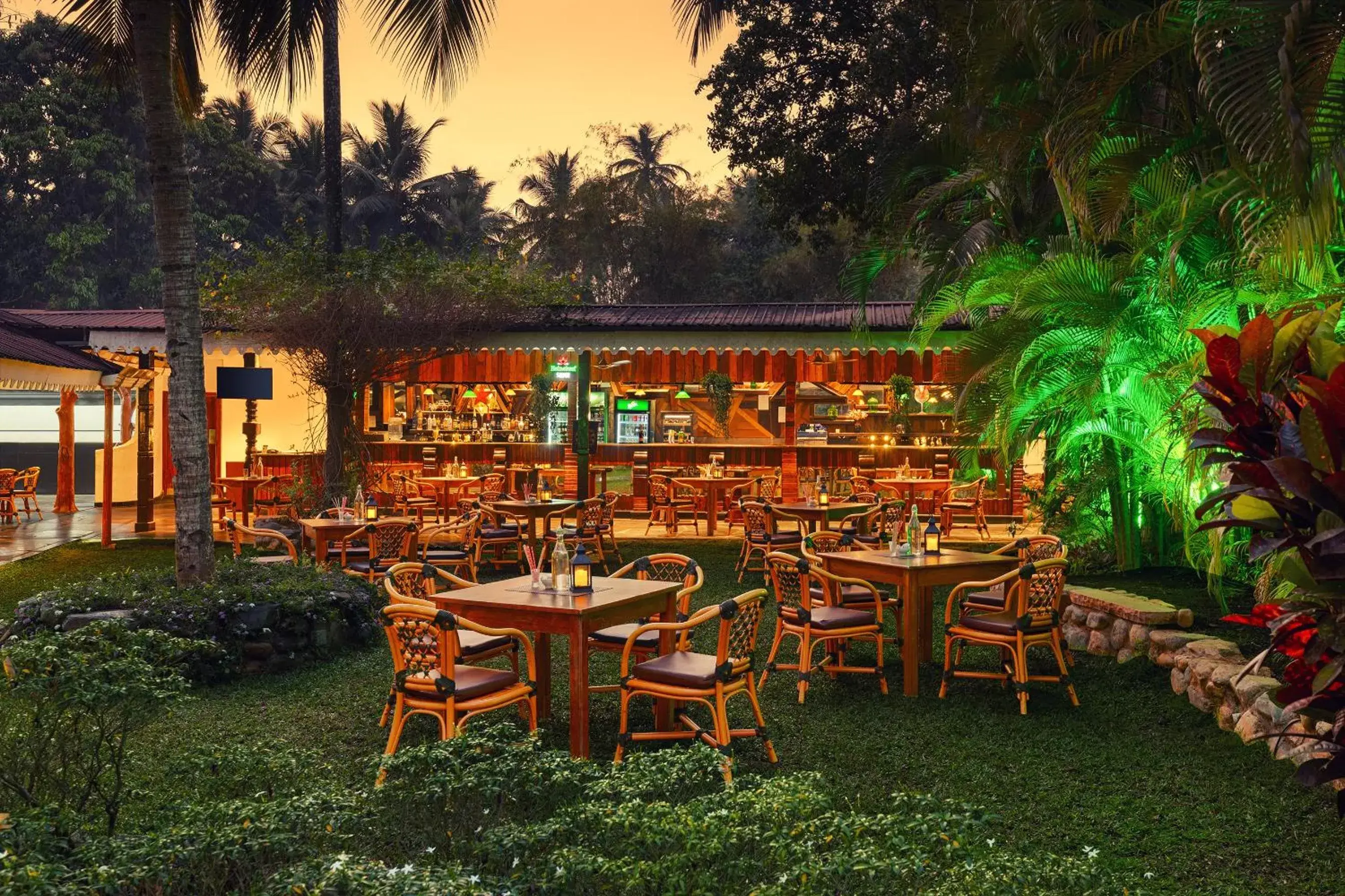 Restaurant/Places to Eat in Fortune Resort Benaulim, Goa - Member ITC's Hotel Group