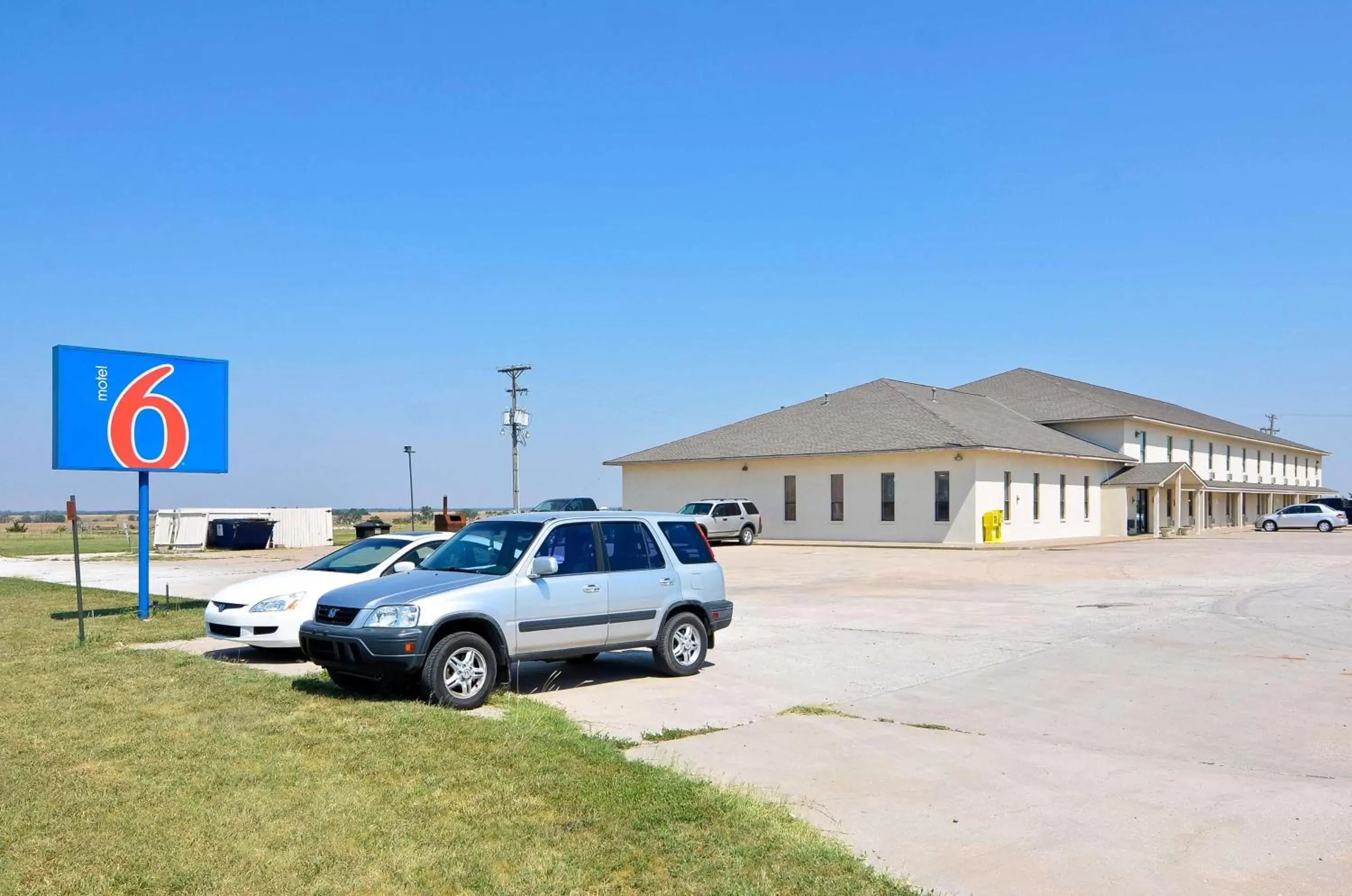 Property building in Motel 6-South Haven, KS