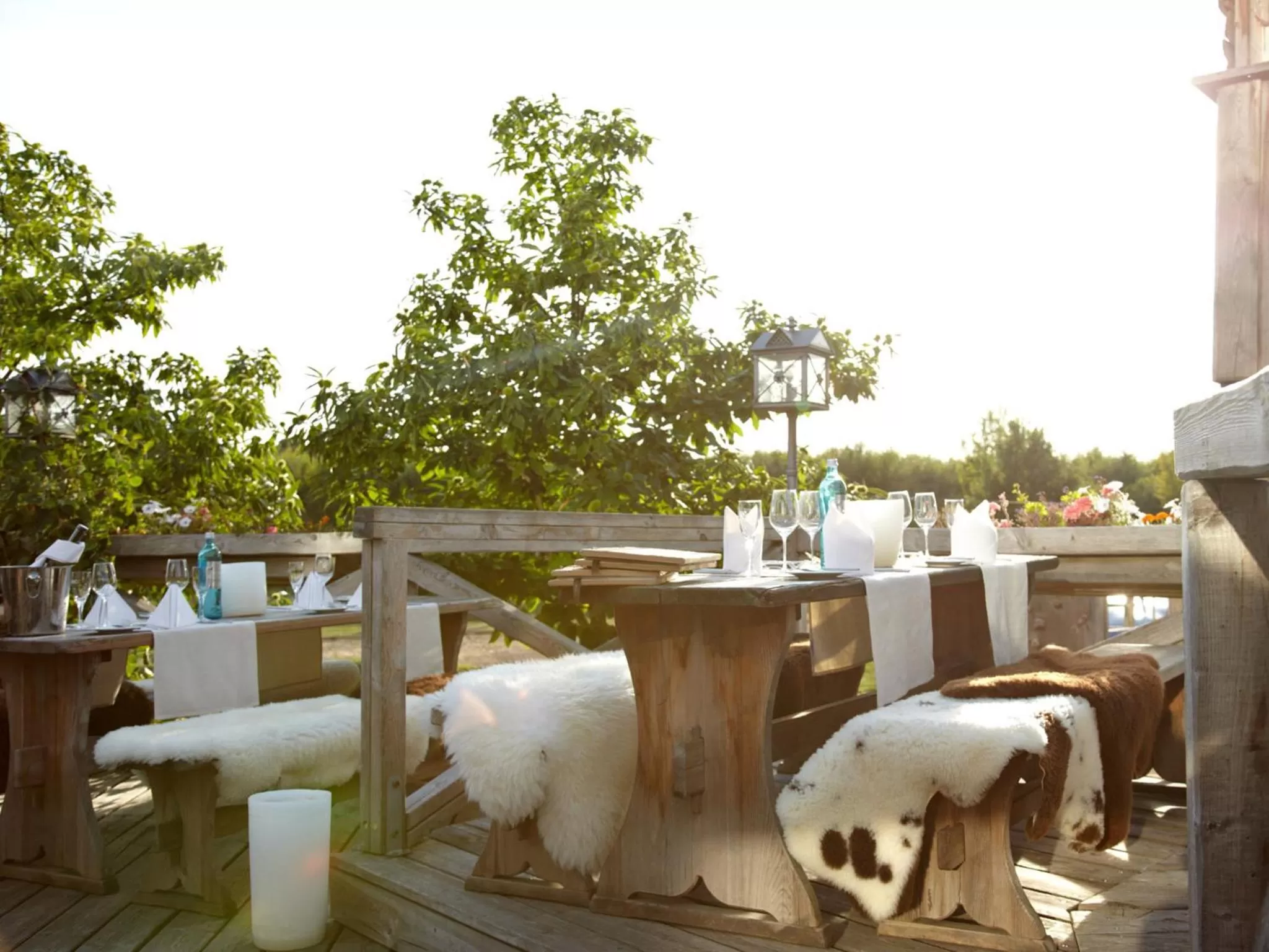 Restaurant/places to eat in Hotel Fire & Ice Düsseldorf/Neuss