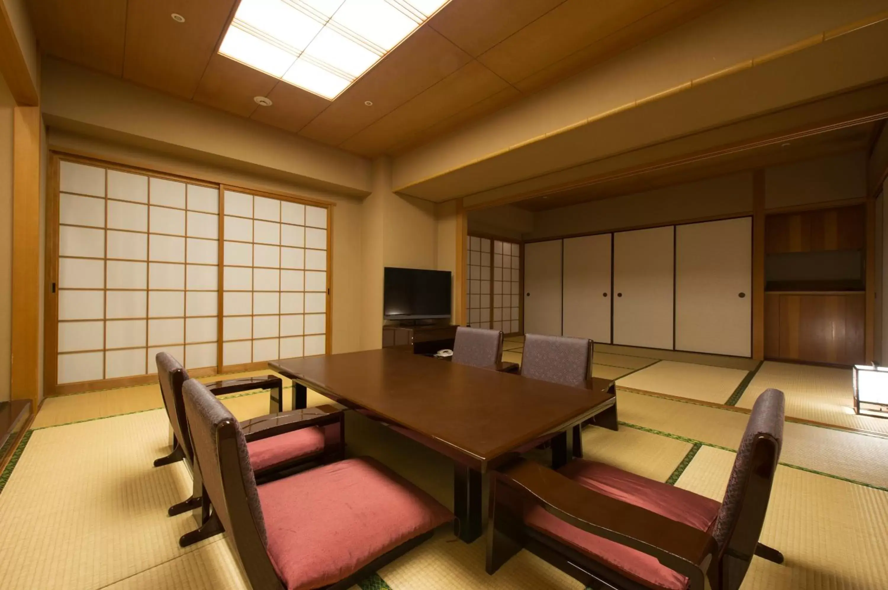 Dining Area in Hotel Okura JR Huis Ten Bosch