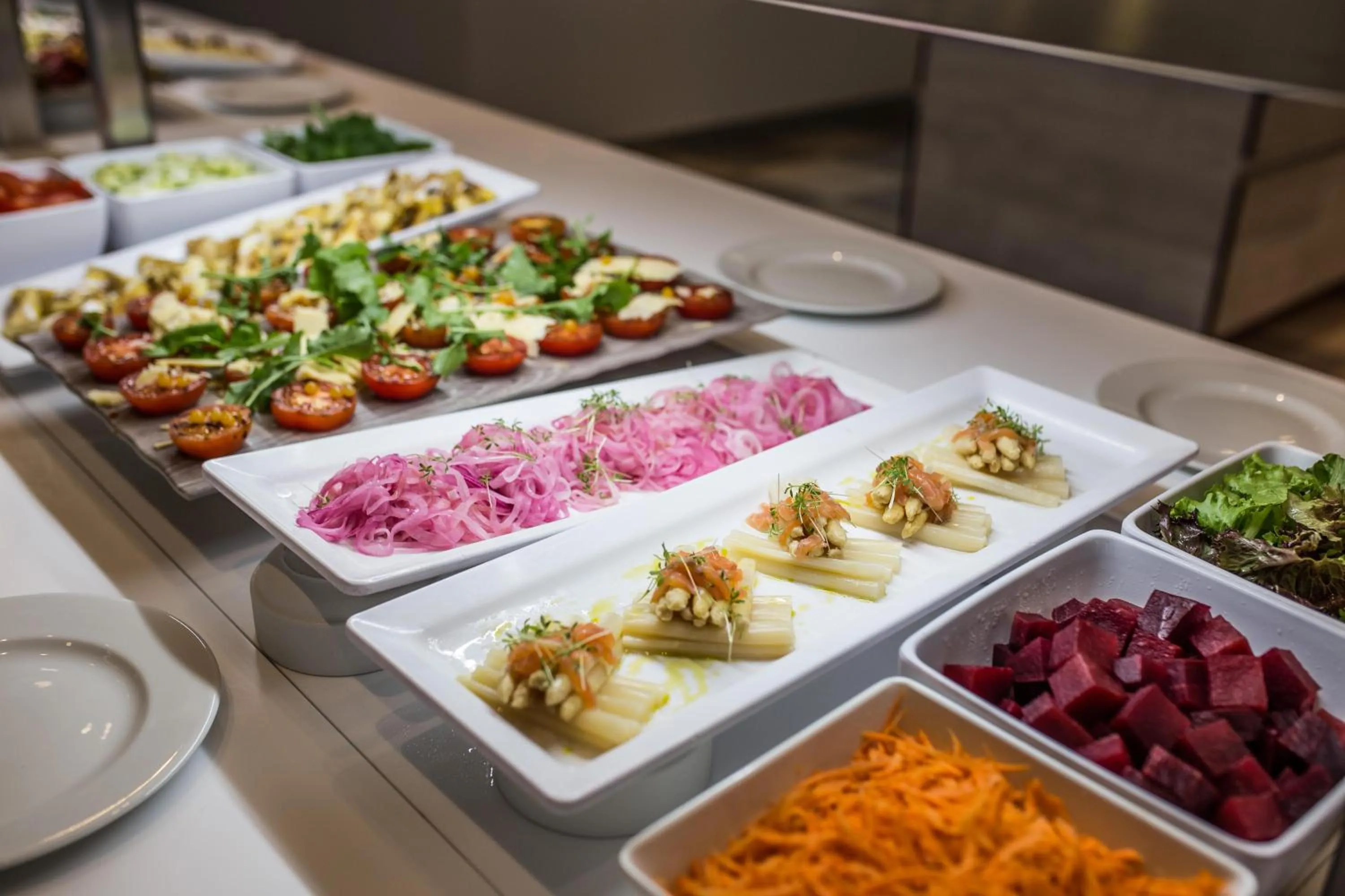 Restaurant/places to eat in The Views Oasis