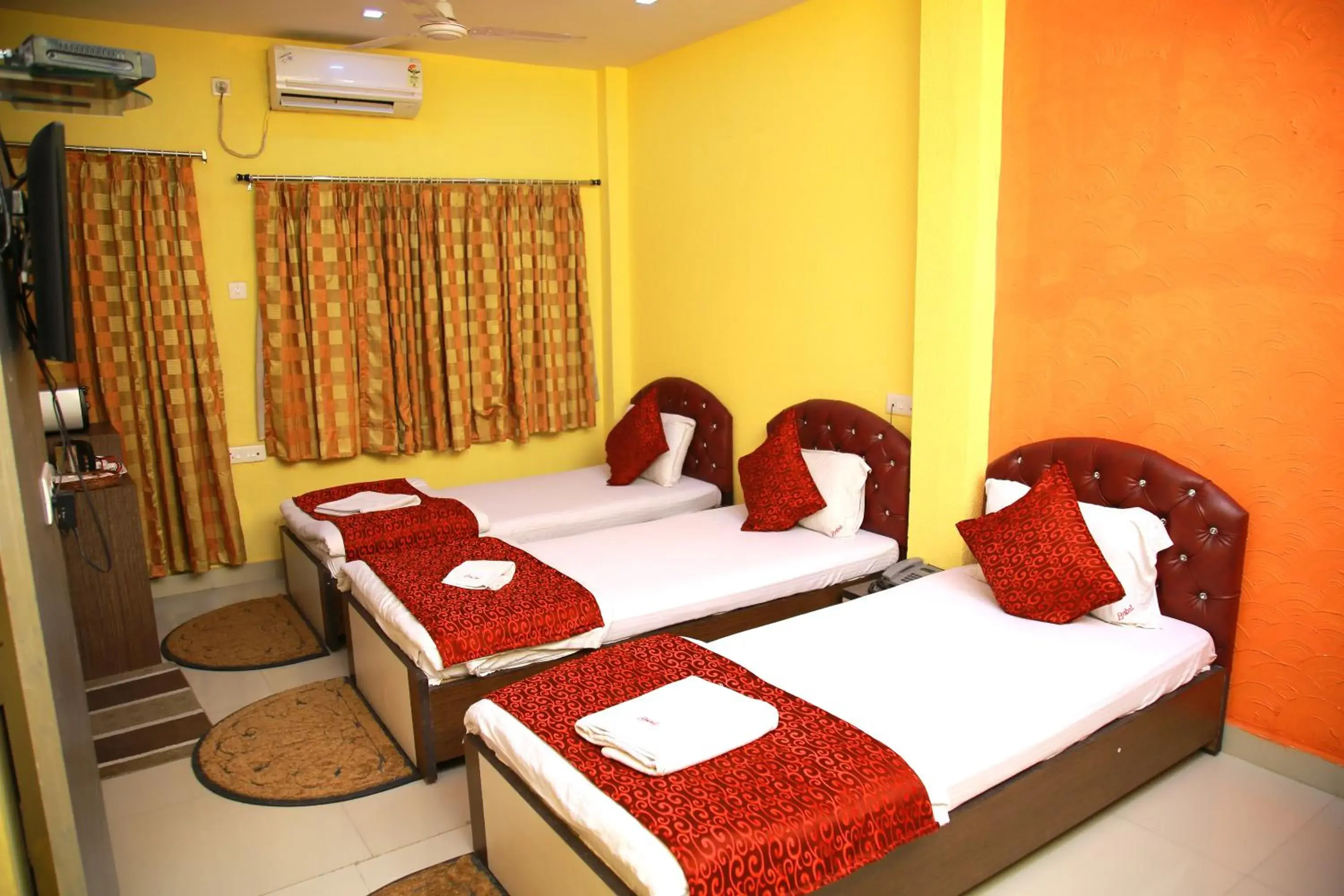 Bed in Babul Hotel