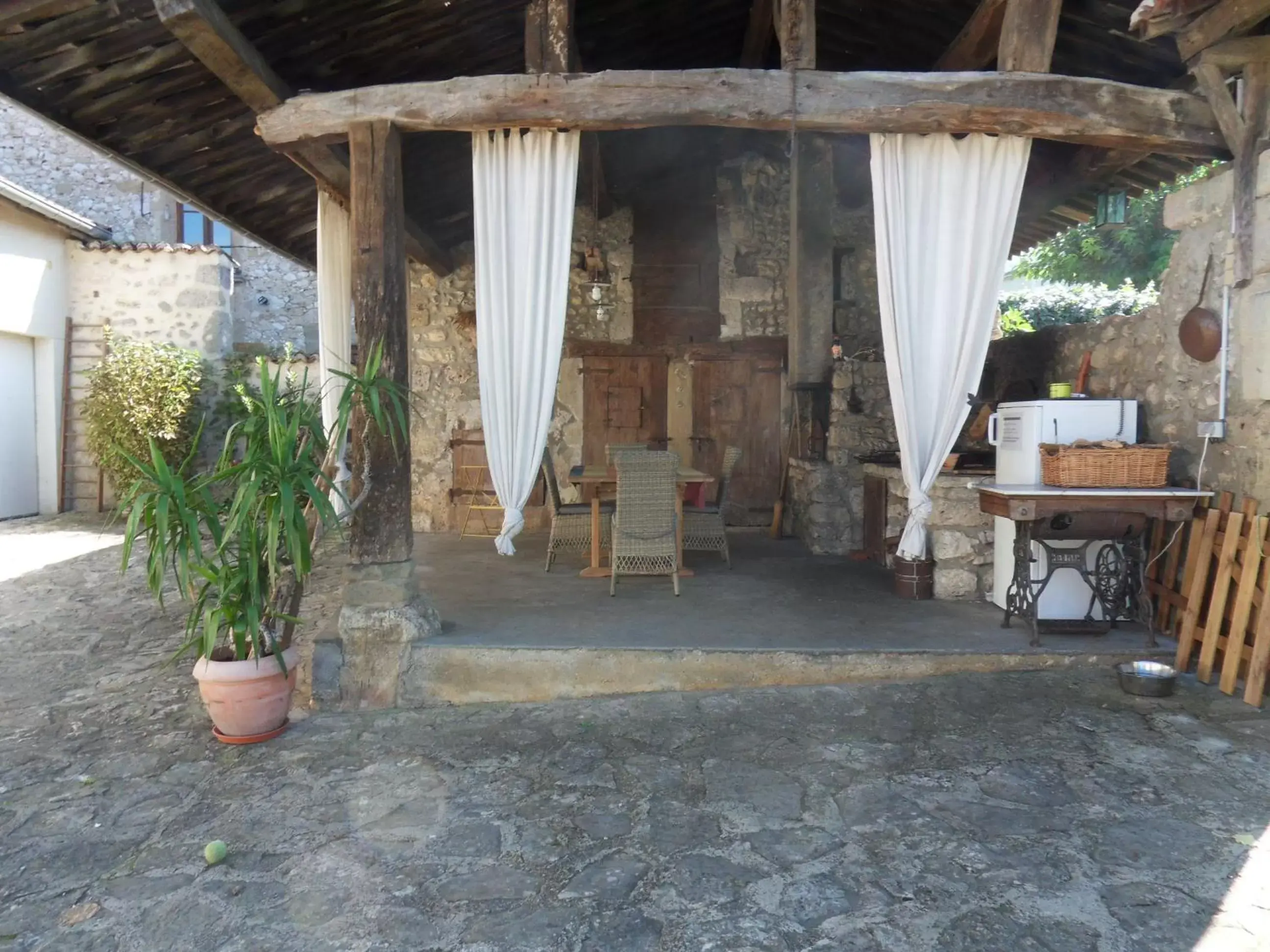 Patio in L'Estapade des Tourelons