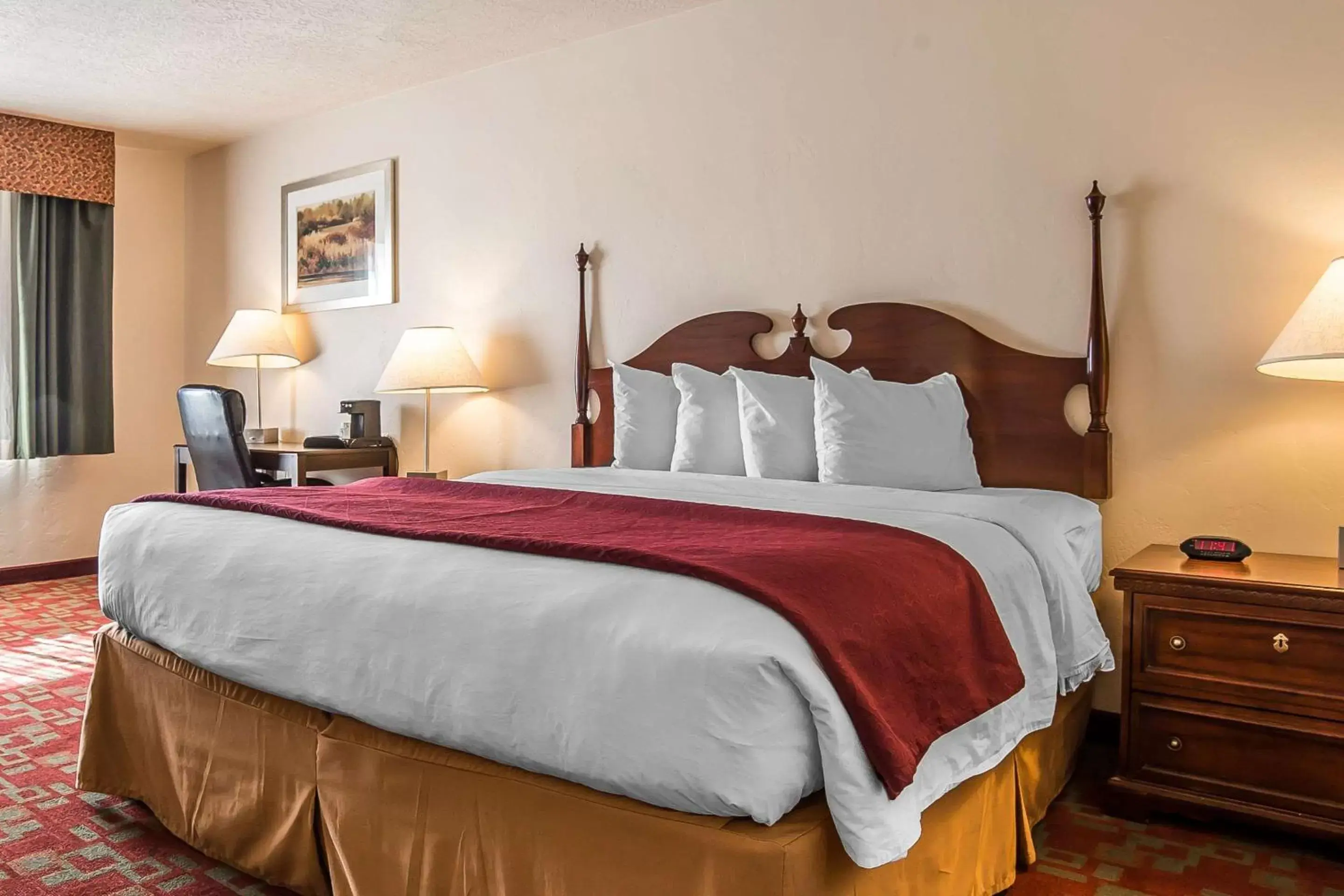 Photo of the whole room, Bed in Quality Inn Evanston near Wyoming Downs