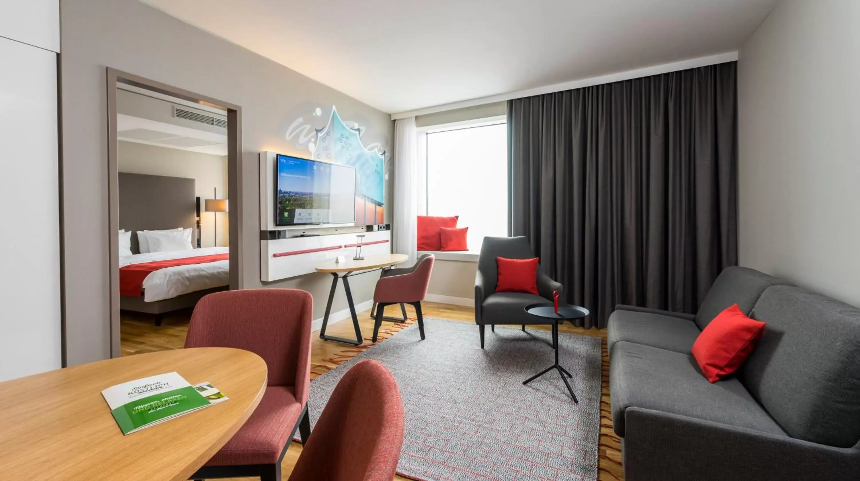 Photo of the whole room, Seating Area in Holiday Inn Hamburg - City Nord, an IHG Hotel