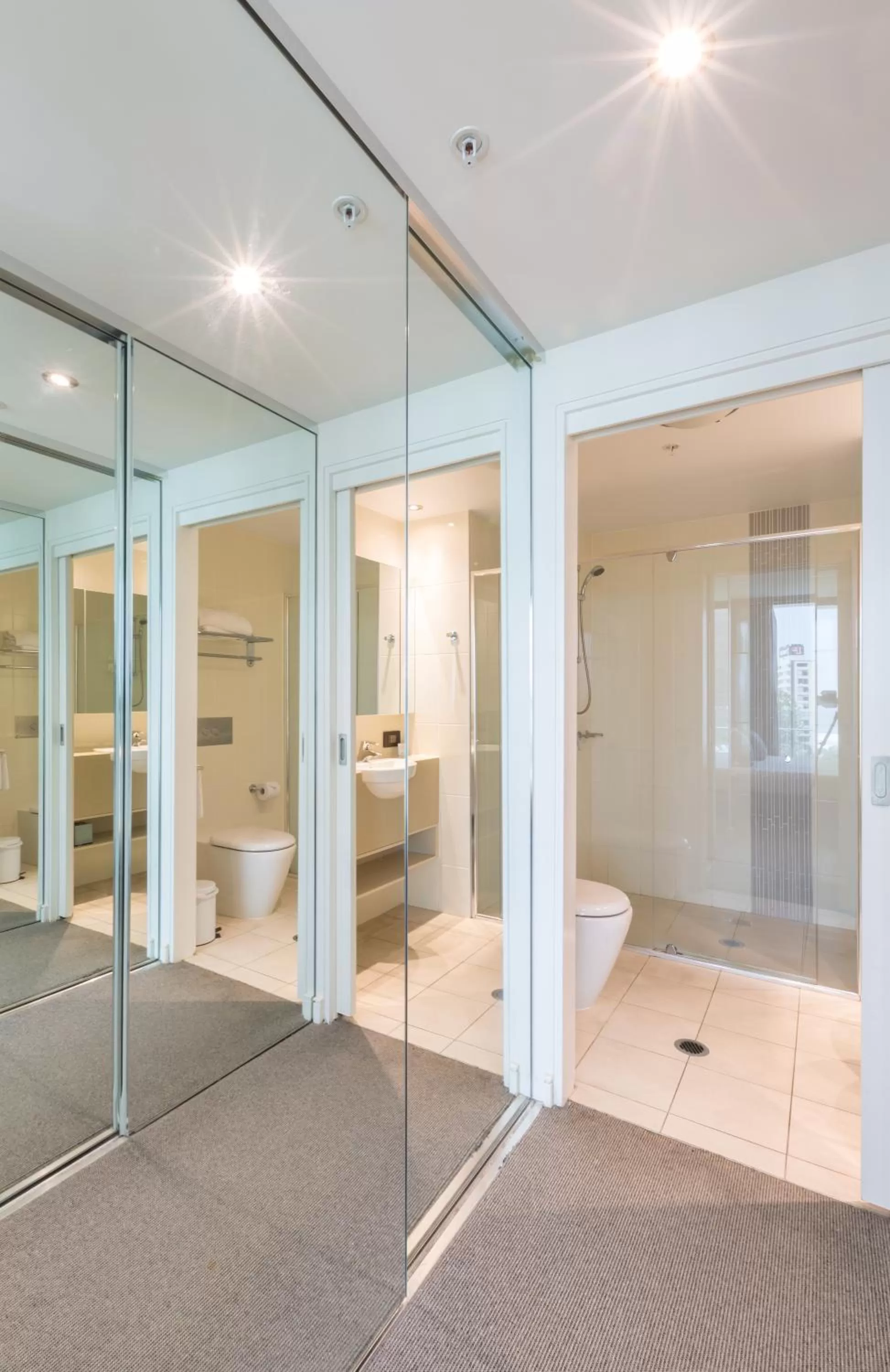 Shower in Wyndham Resort Surfers Paradise