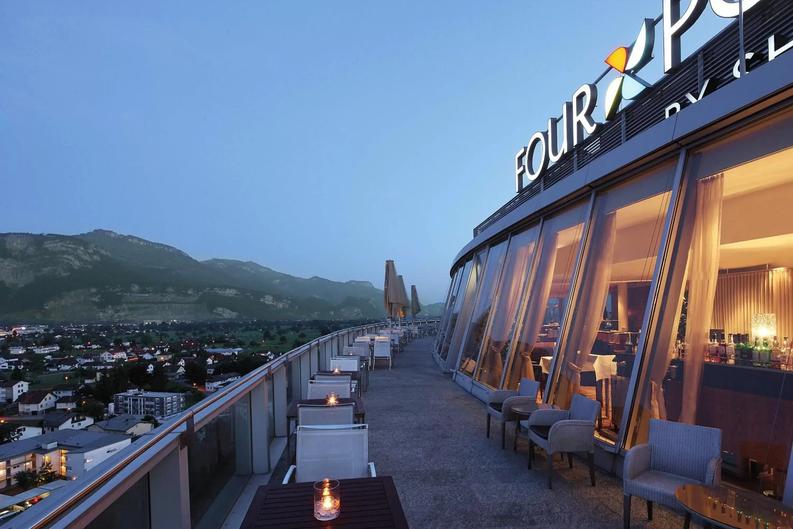 Restaurant/places to eat in Four Points by Sheraton Panoramahaus Dornbirn