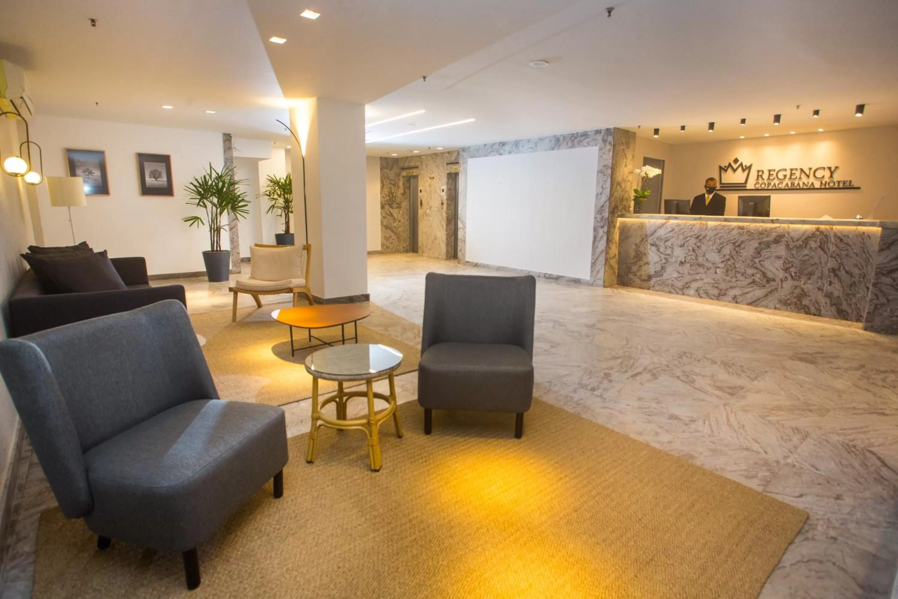 Lobby or reception in Regency Copacabana Hotel