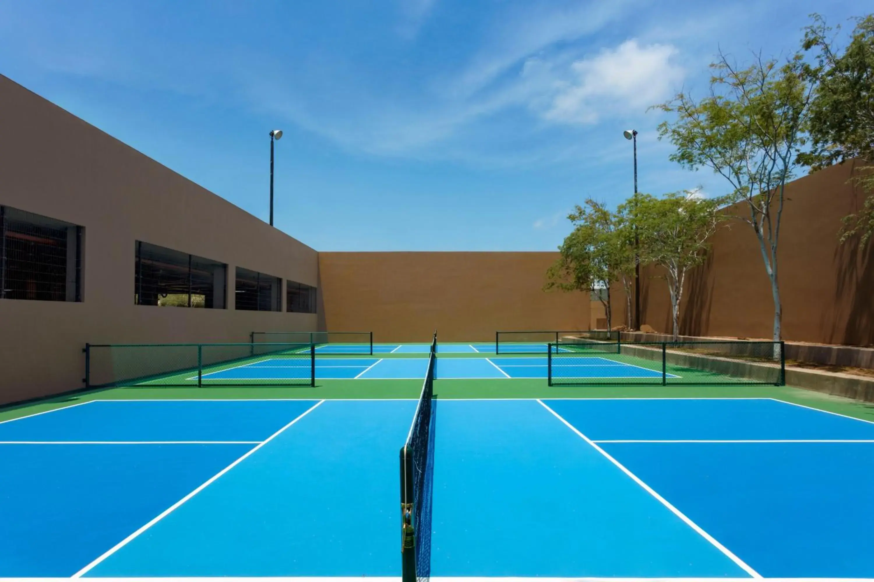 Area and facilities, Tennis/Squash in Casa Maat at JW Marriott Los Cabos Beach Resort & Spa