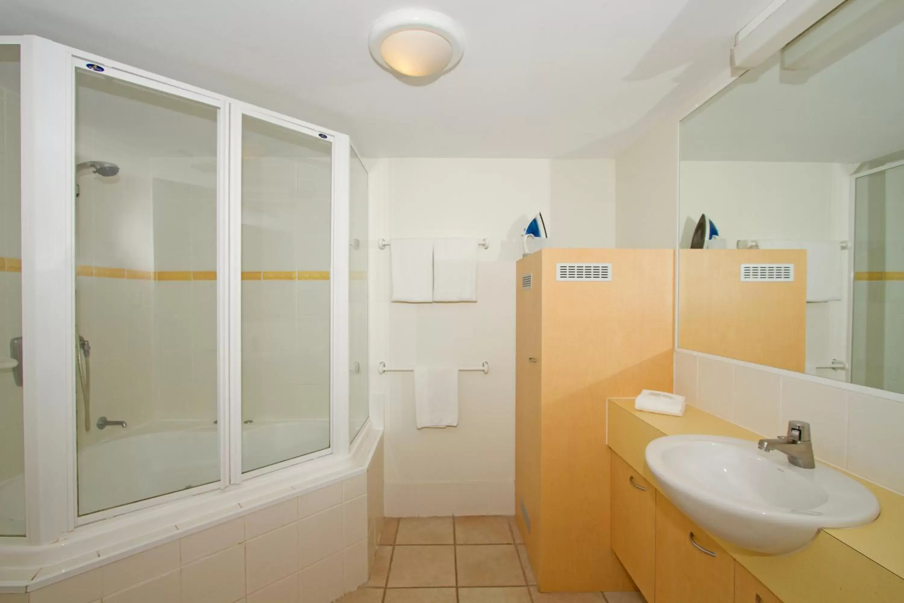 Shower, Bathroom in The Beach Retreat Coolum