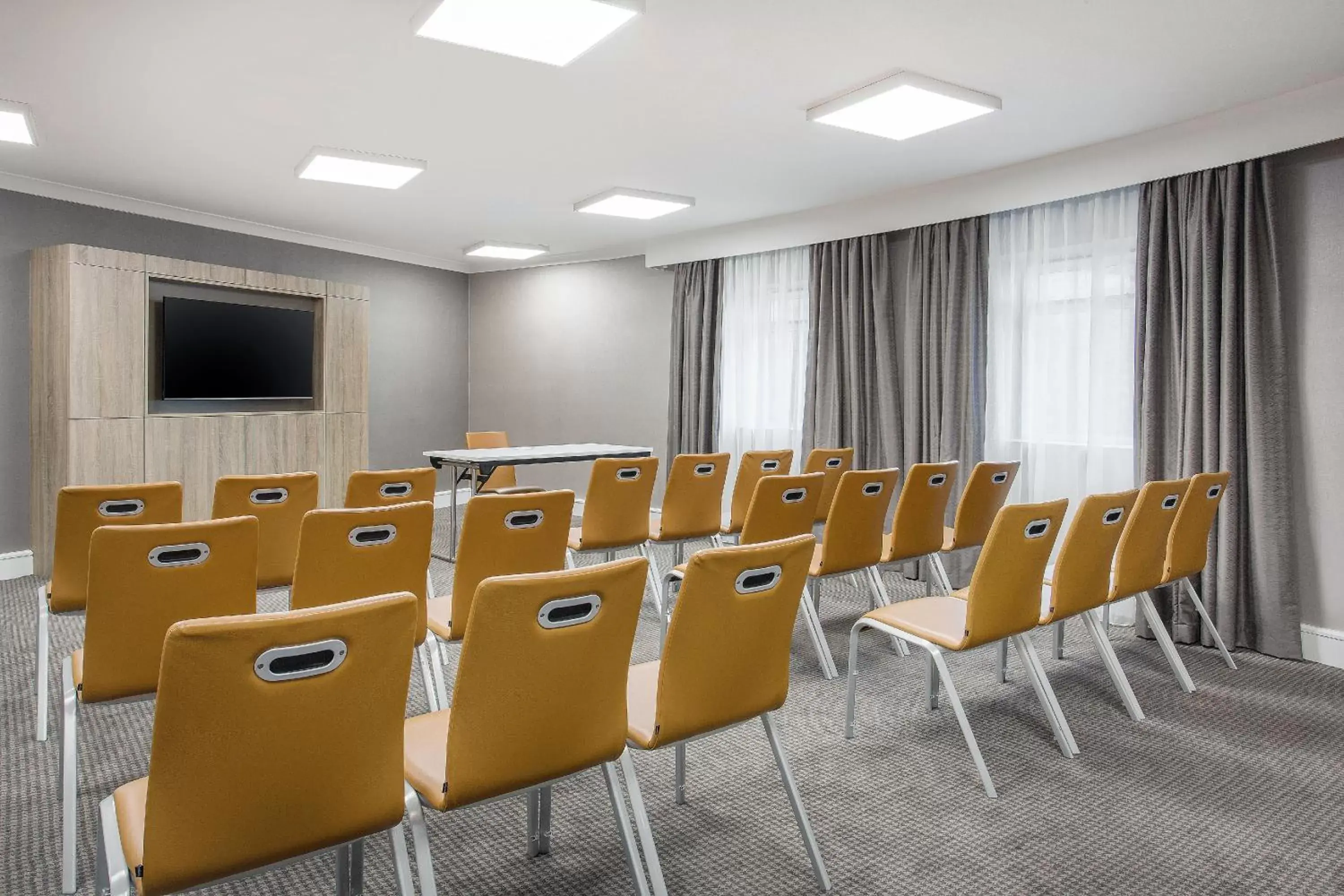 Meeting/conference room in Leonardo Hotel and Conference Venue Hinckley Island - Formerly Jurys Inn