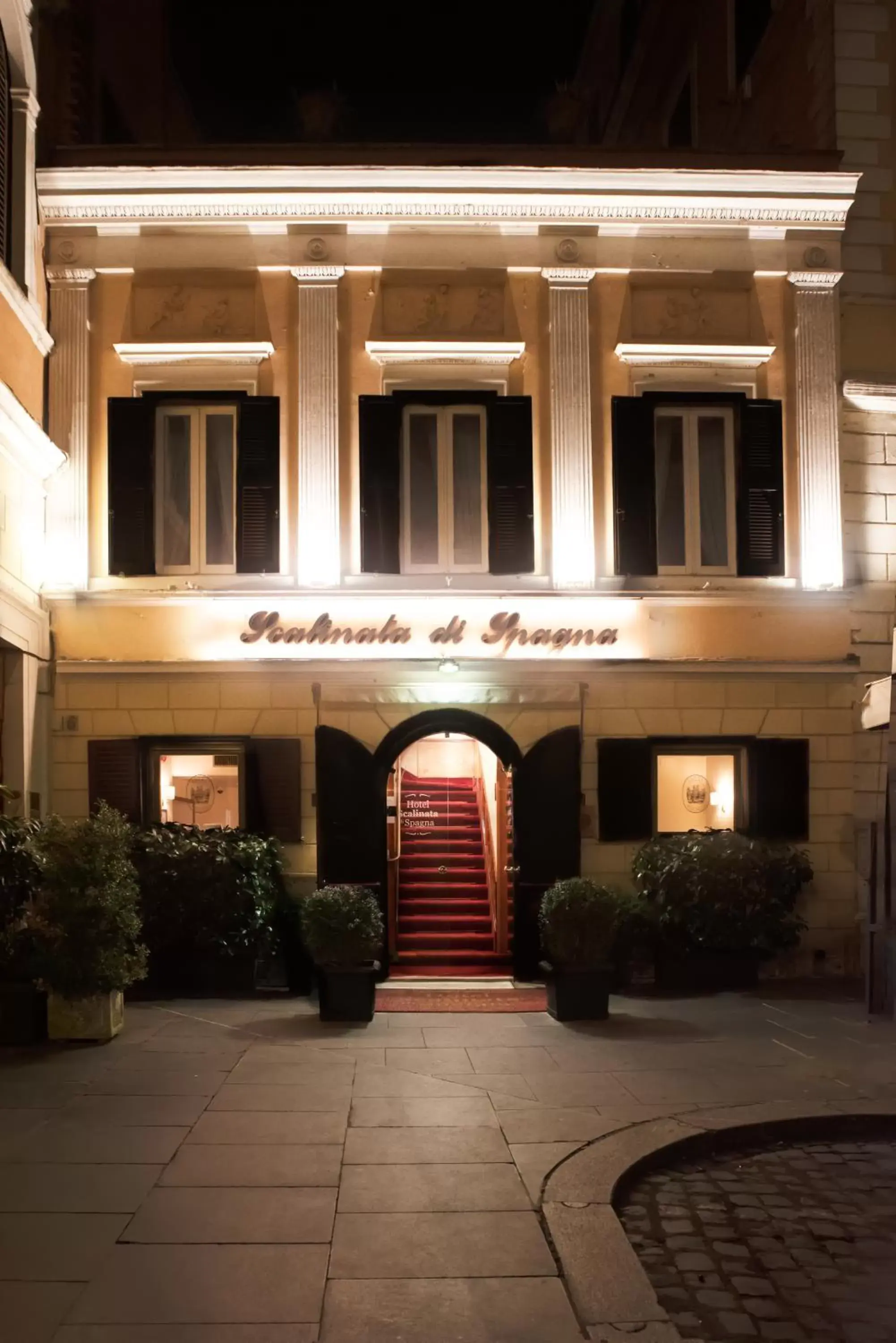 Facade/entrance, Property Building in Hotel Scalinata Di Spagna