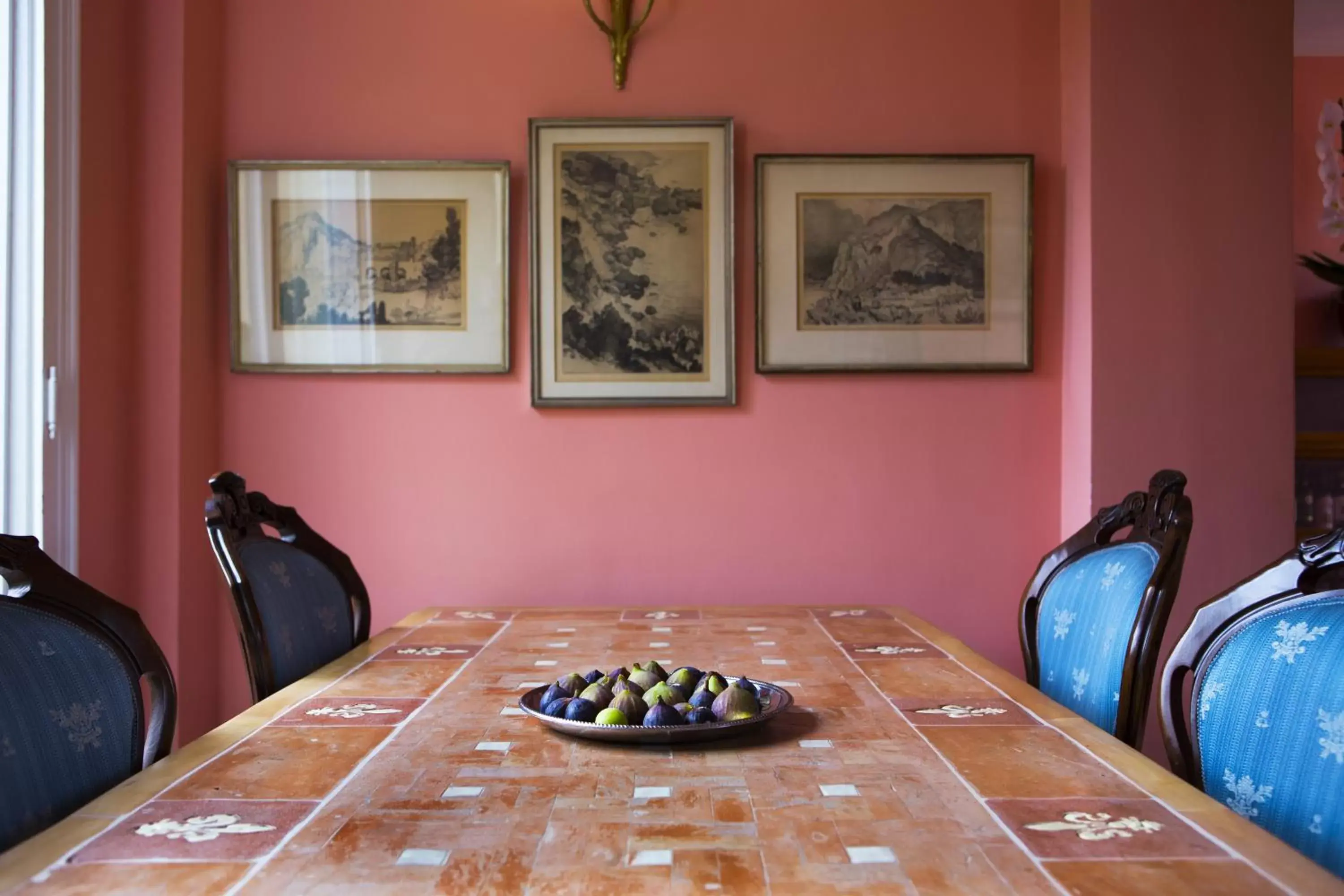 Dining area in Episcopo Lipinsky Luxury Suites