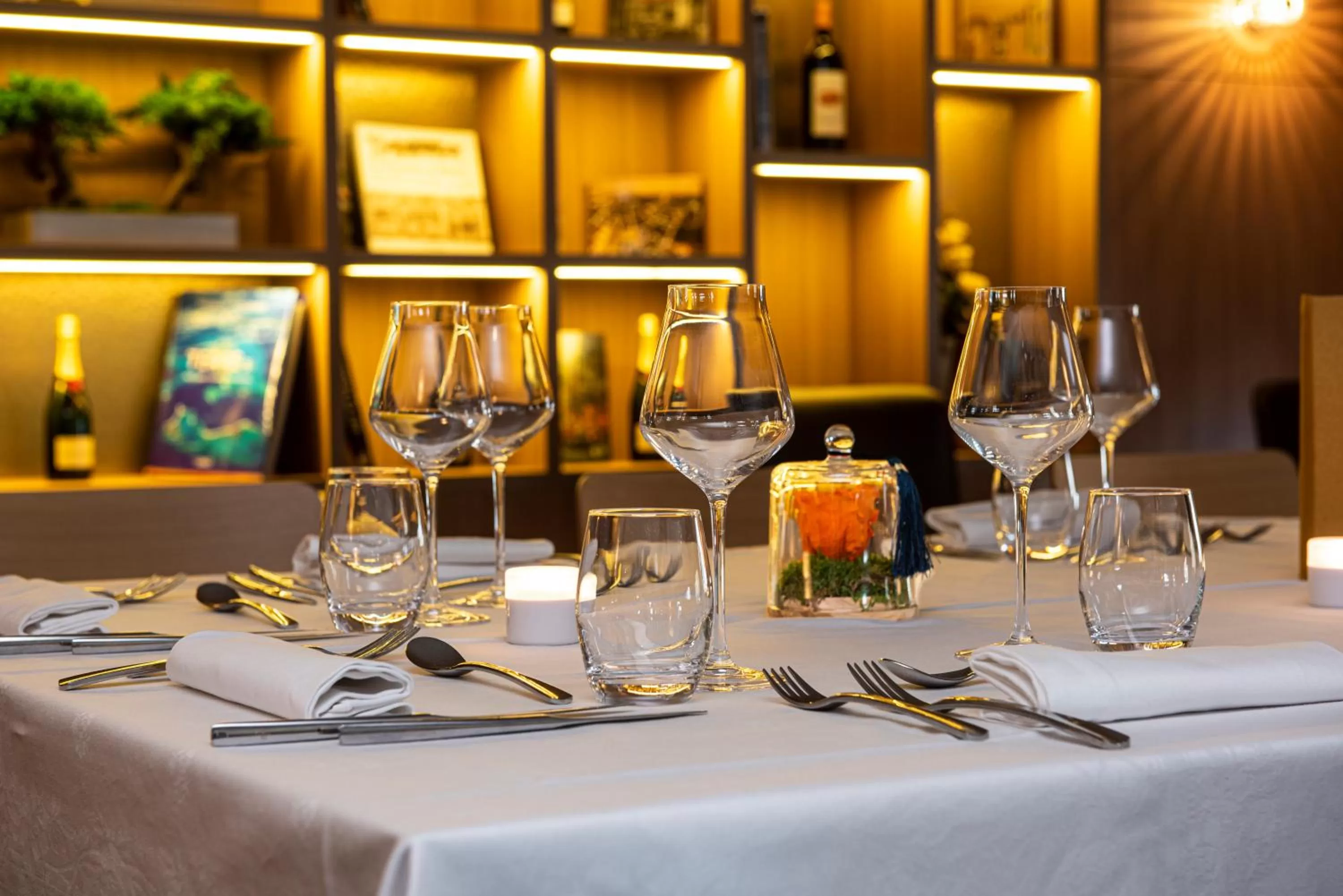 Restaurant/places to eat in Radisson Blu Hotel, Rouen Centre