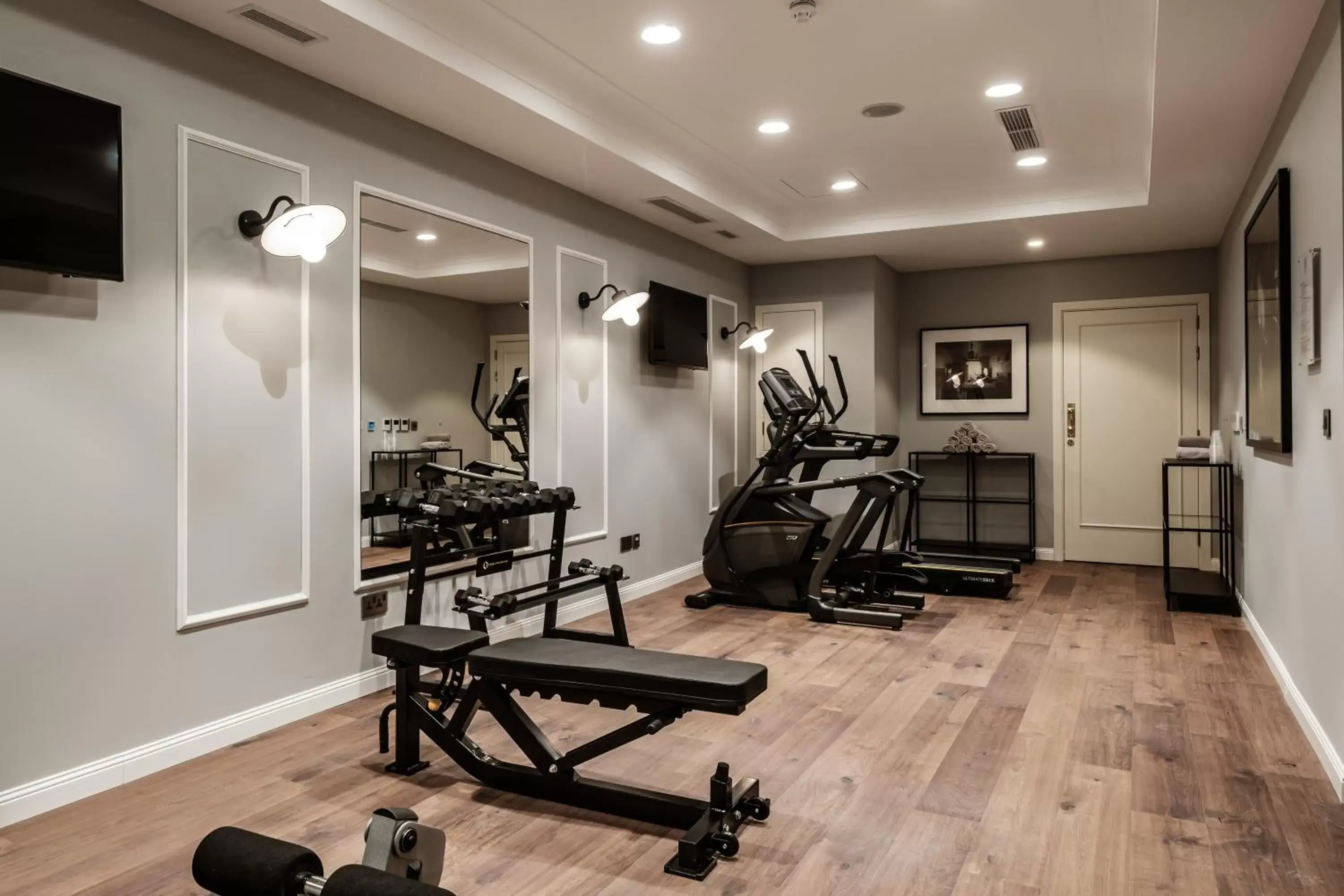 Fitness centre/facilities in The Gomerino Hotel Fitness centre/facilities in The Gomerino Hotel