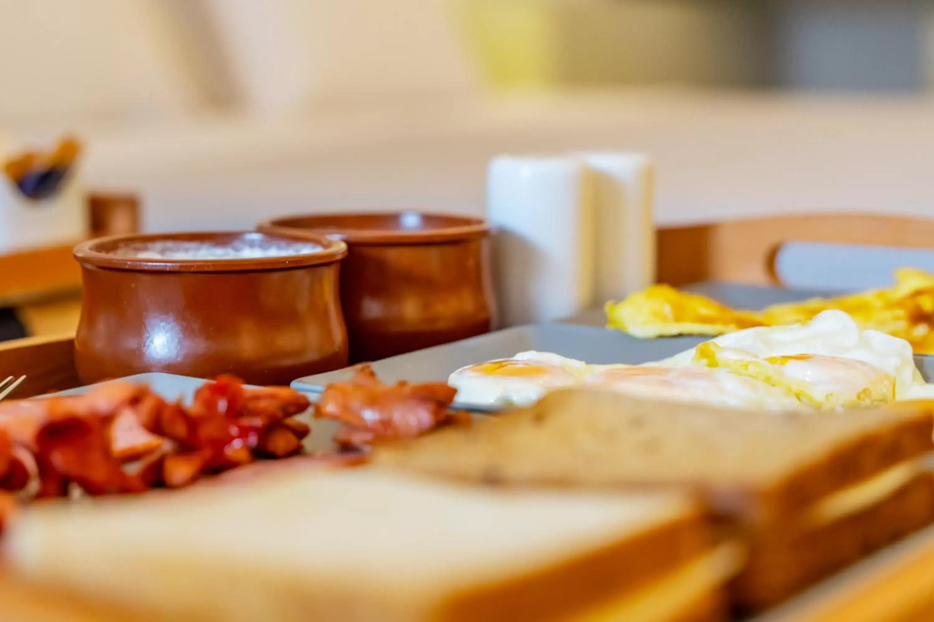 Breakfast in Central Fira Suites