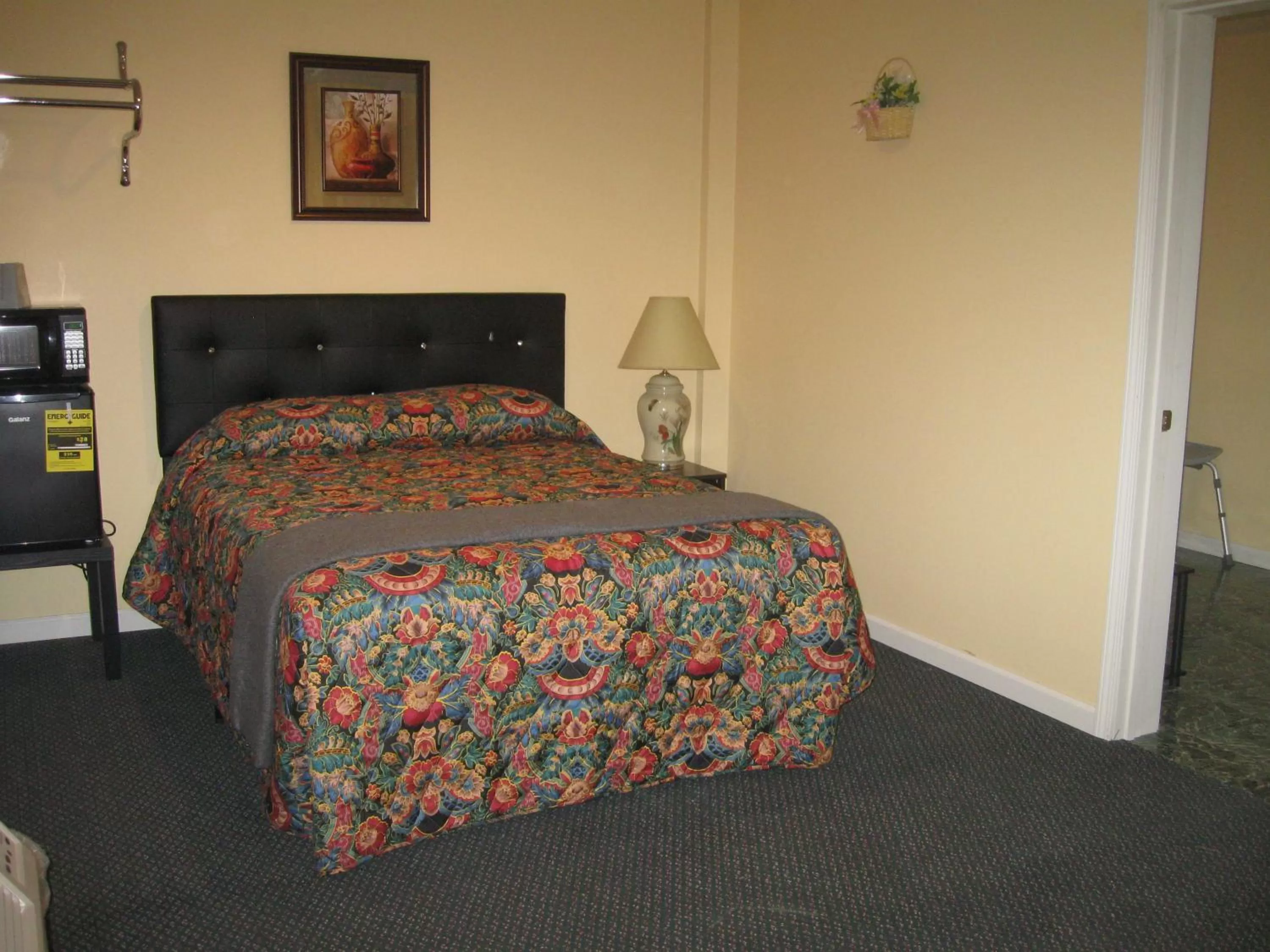 Bed in Western Motel