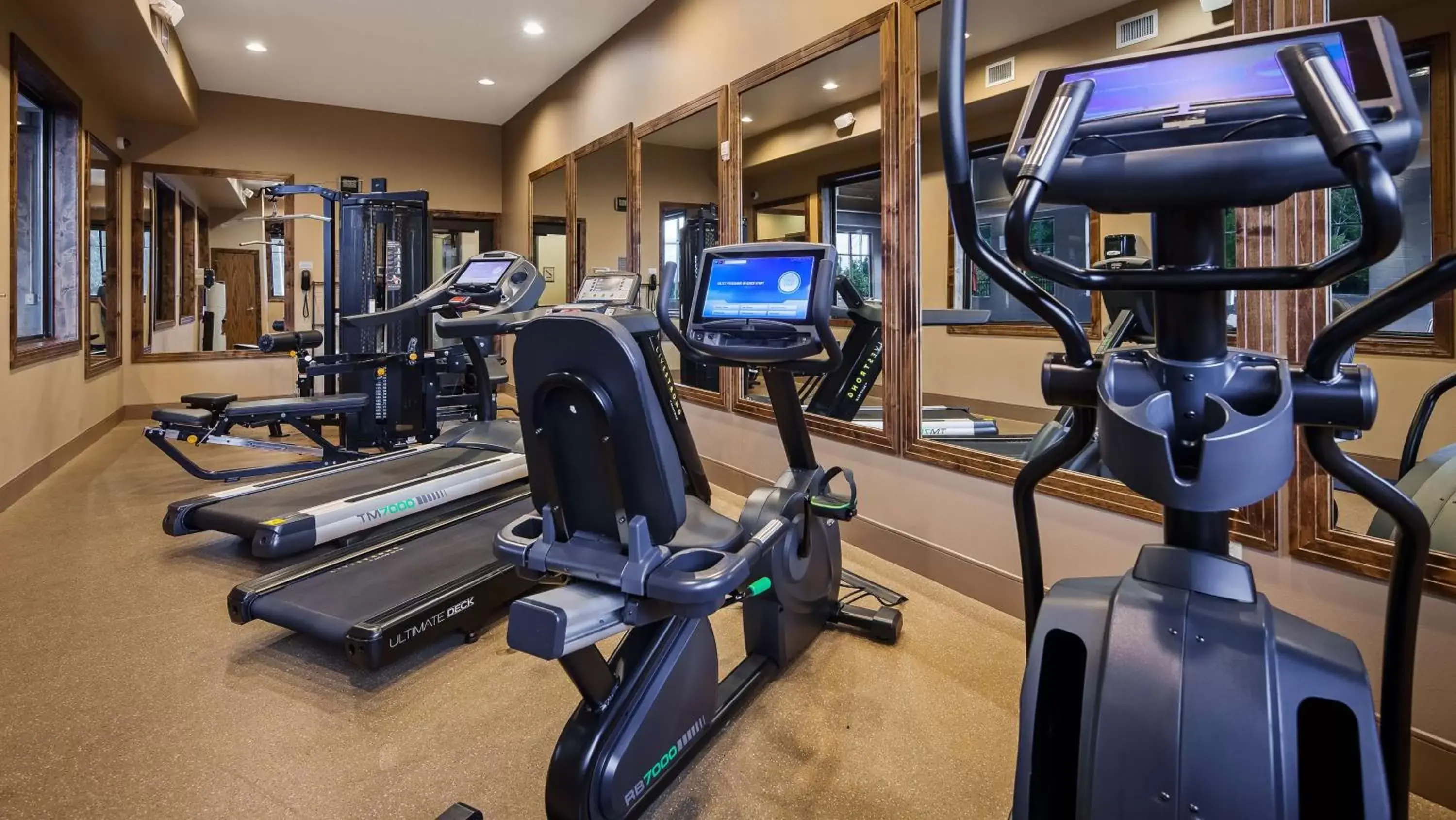 Fitness centre/facilities, Fitness Center/Facilities in Best Western Premier Ivy Inn & Suites