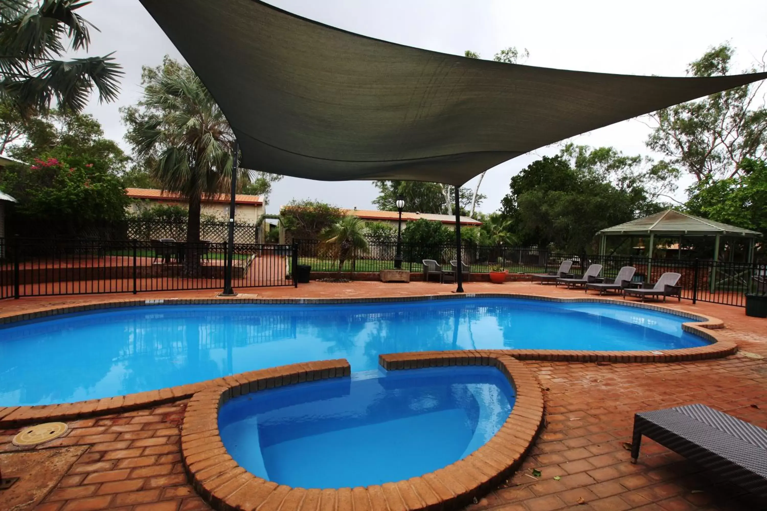 Swimming Pool in Kimberley Hotel