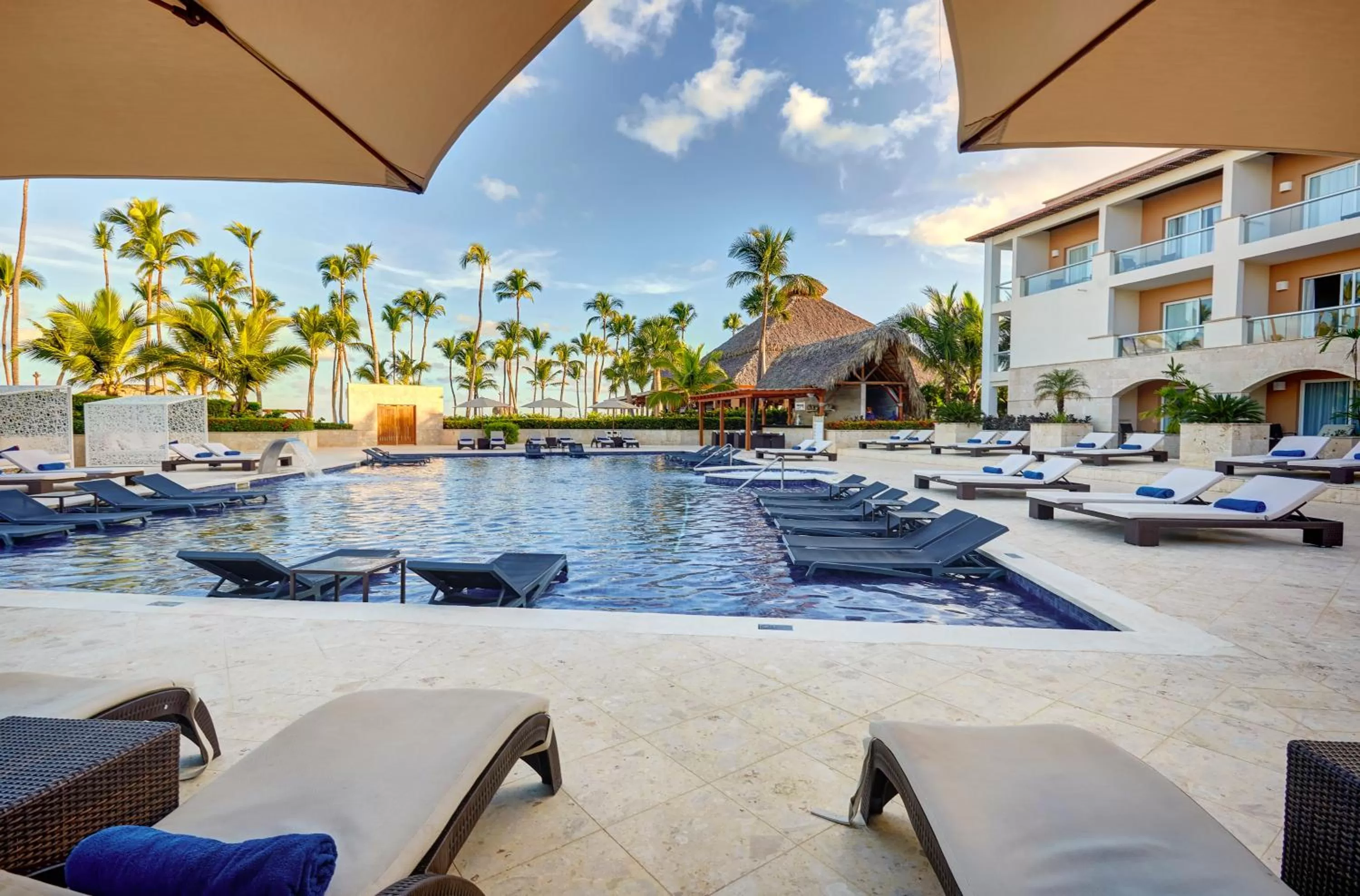 Swimming pool in Royalton Hideaway Punta Cana, An Autograph Collection All-Inclusive Resort & Casino - Adults Only