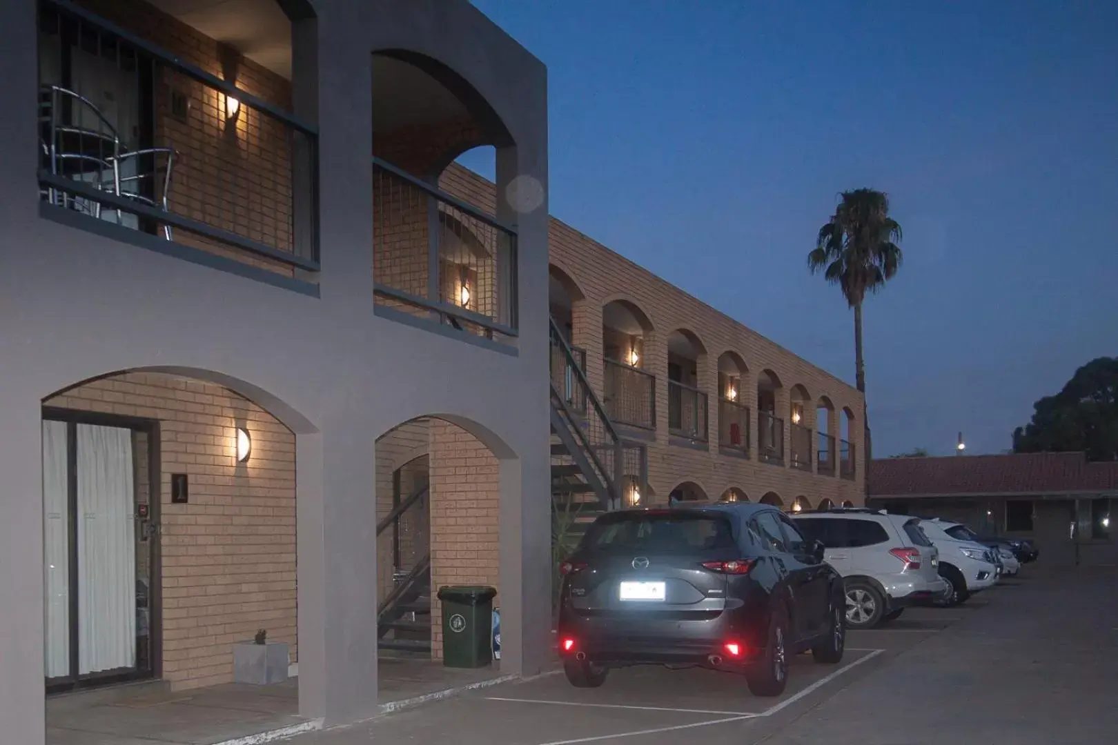 Facade/entrance, Property Building in Lake Mulwala Hotel