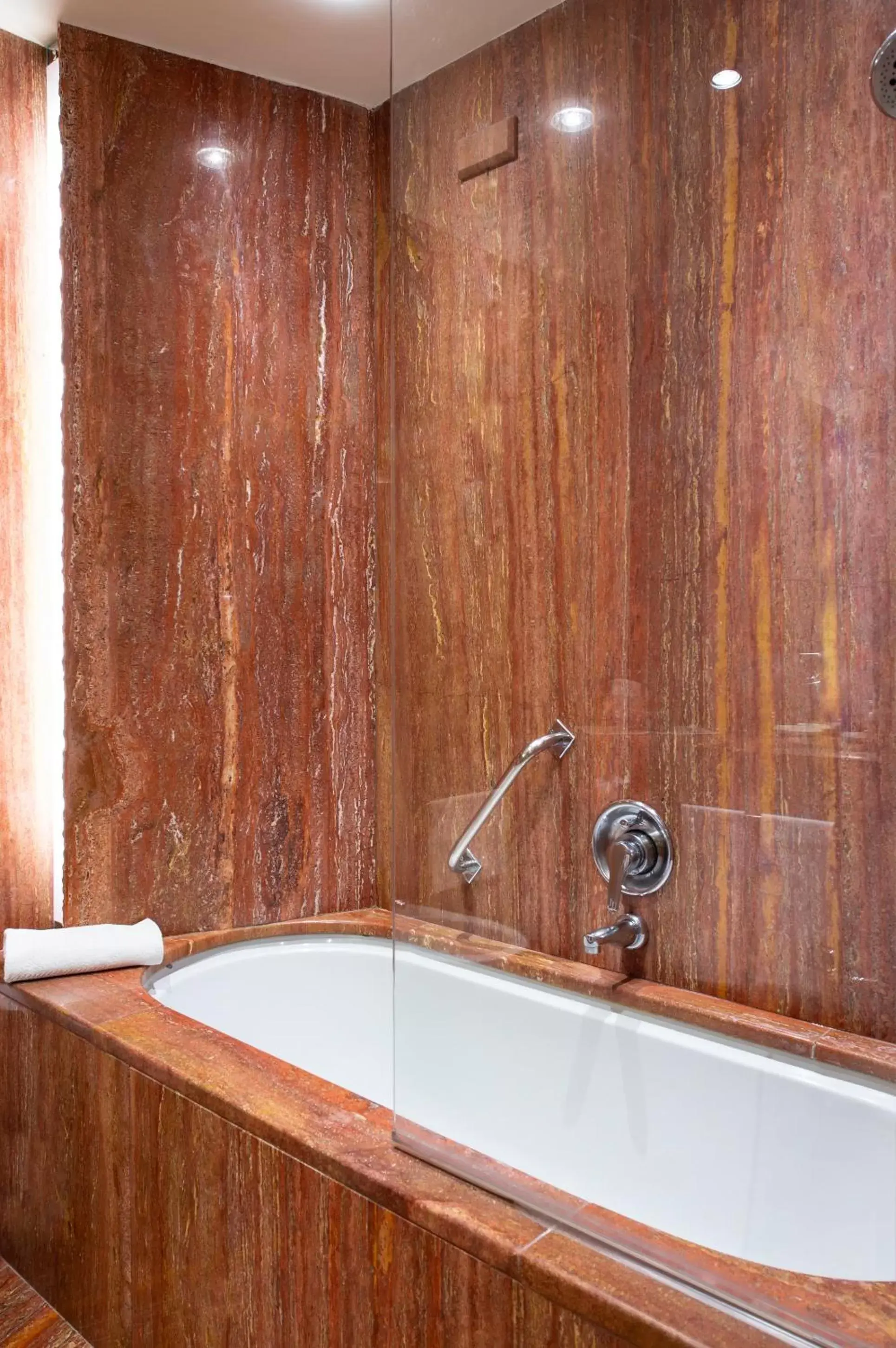 Bathroom in Art Hotel Orologio