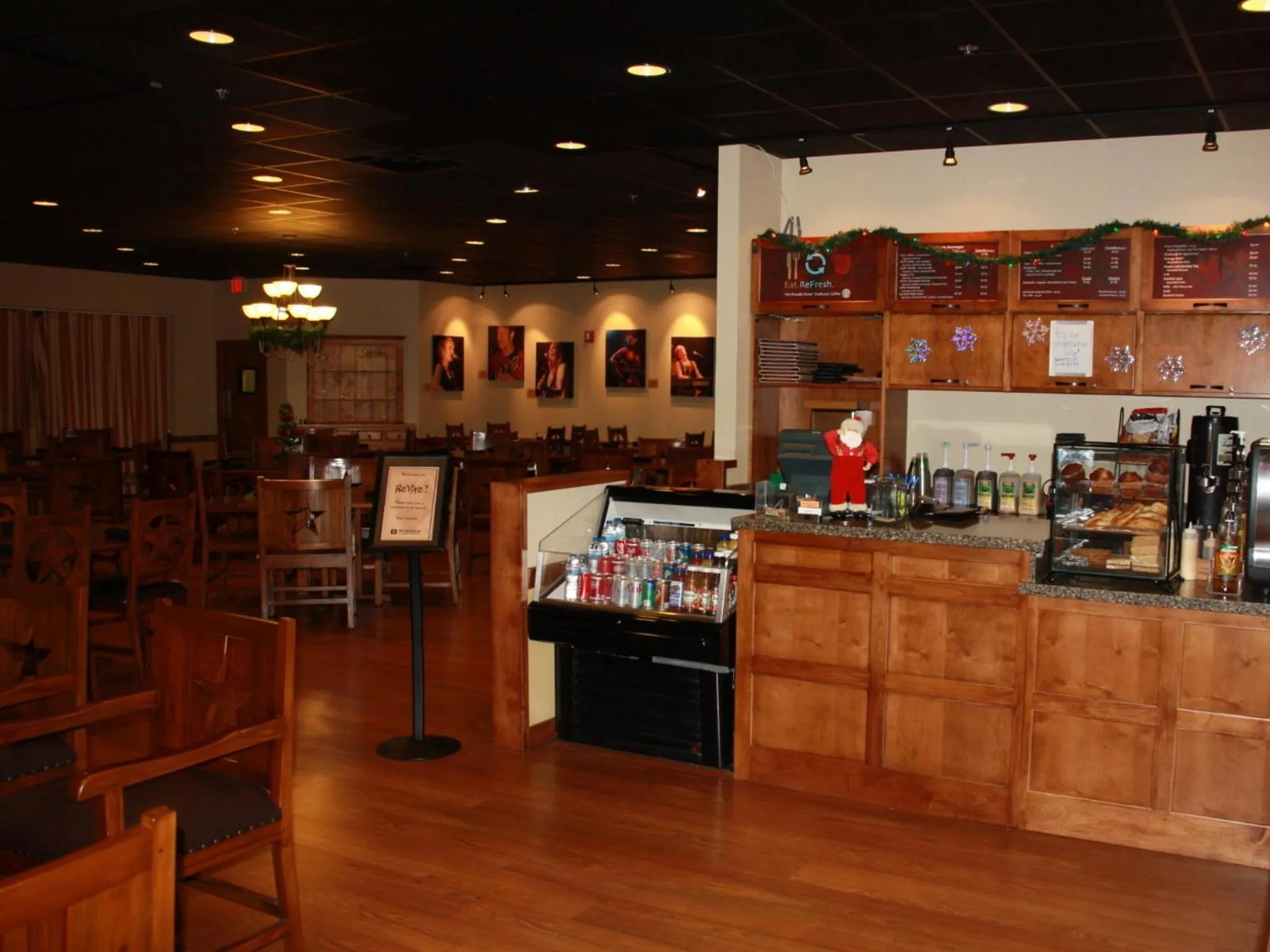 Restaurant/places to eat in Wyndham Garden Hotel Austin