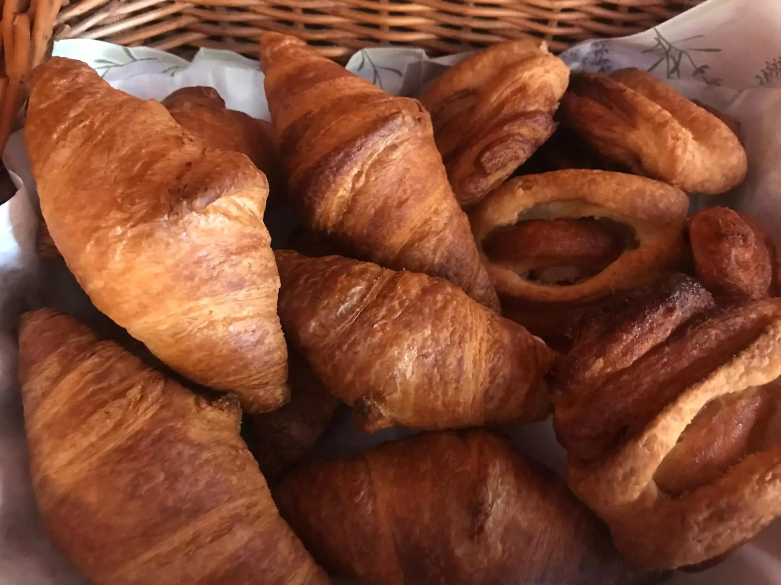 Buffet breakfast in Hotel Cascade Superior