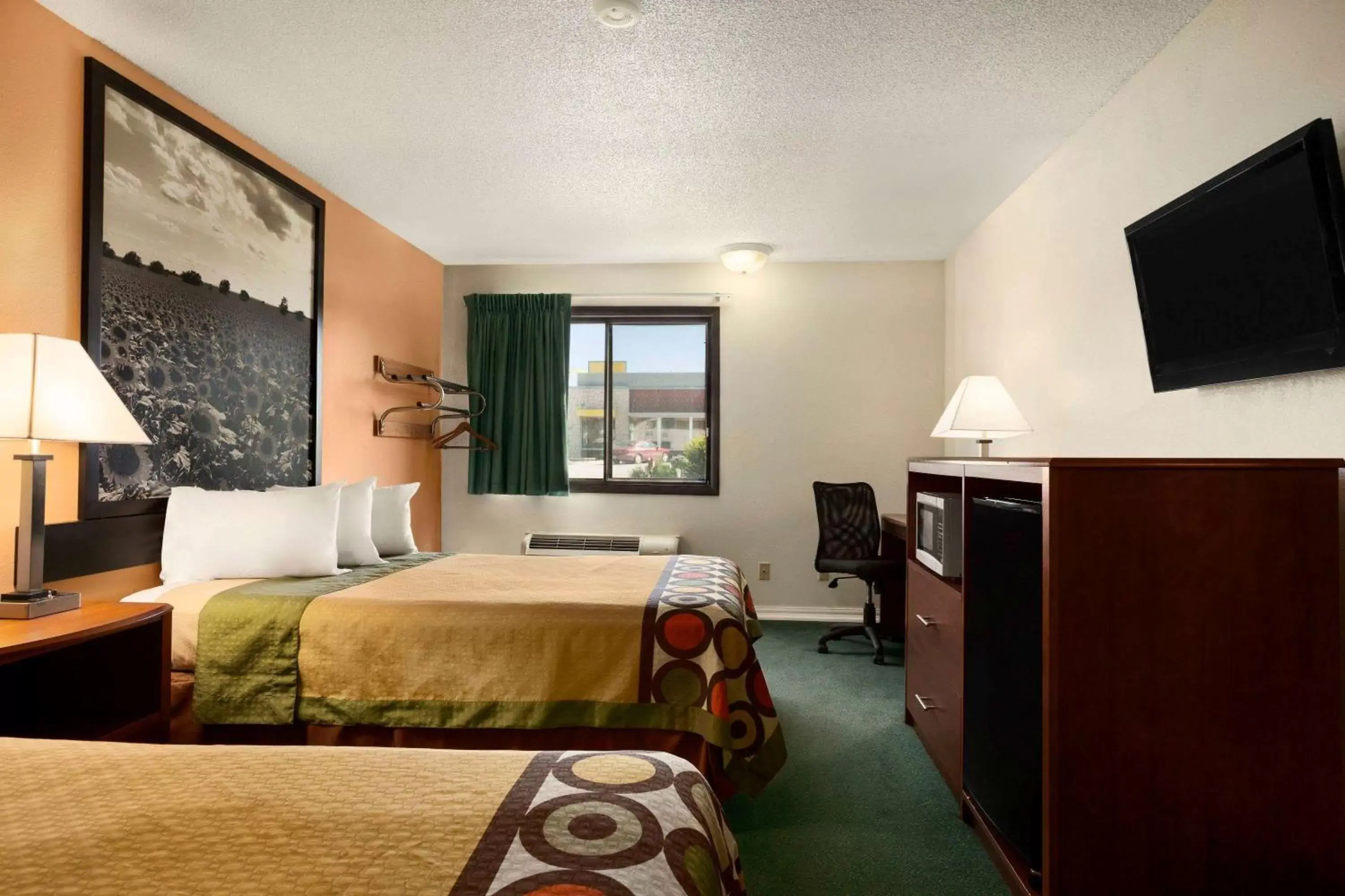 Photo of the whole room in Super 8 by Wyndham Concordia