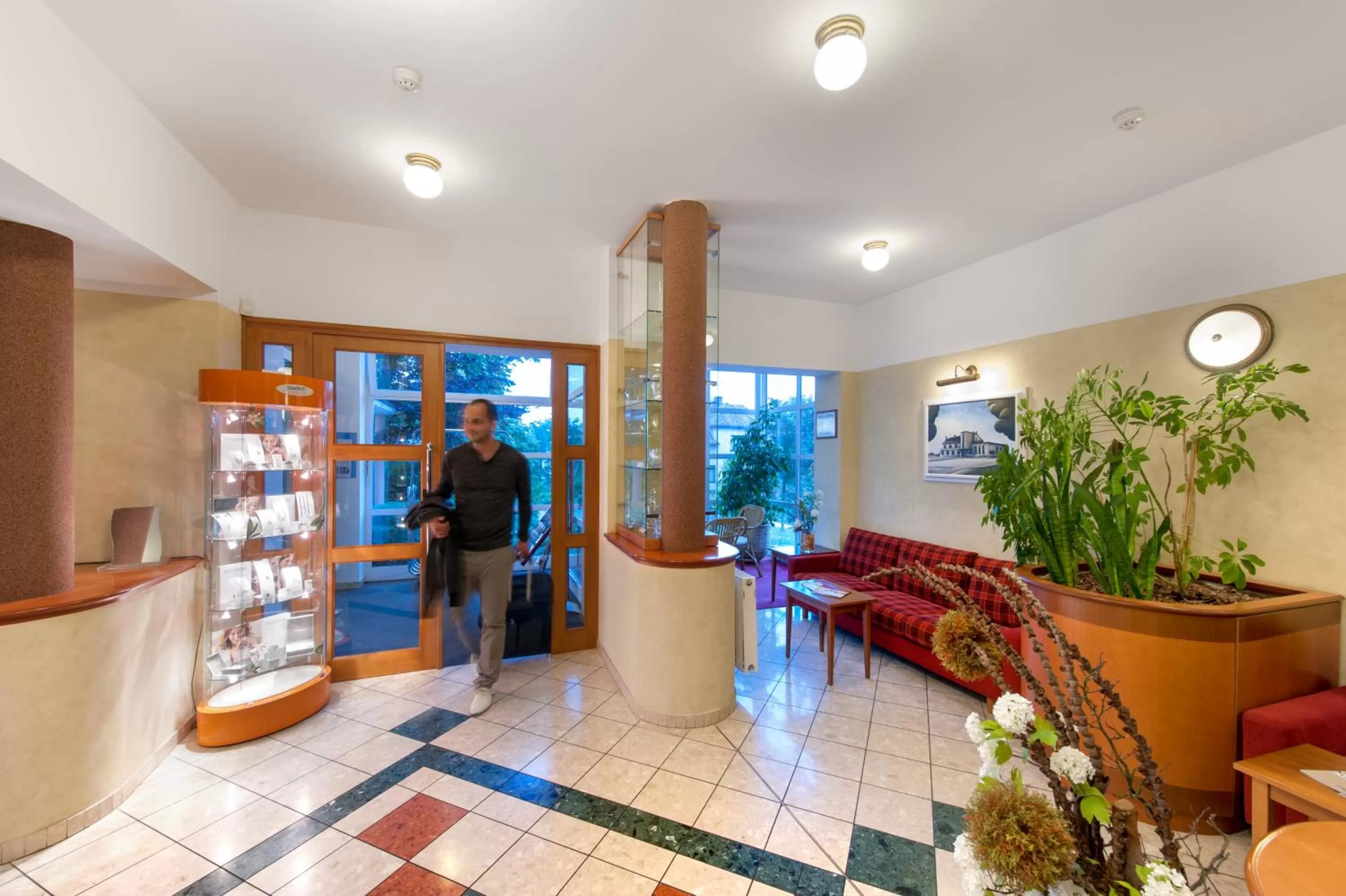 Lobby or reception in April hotel Panorama