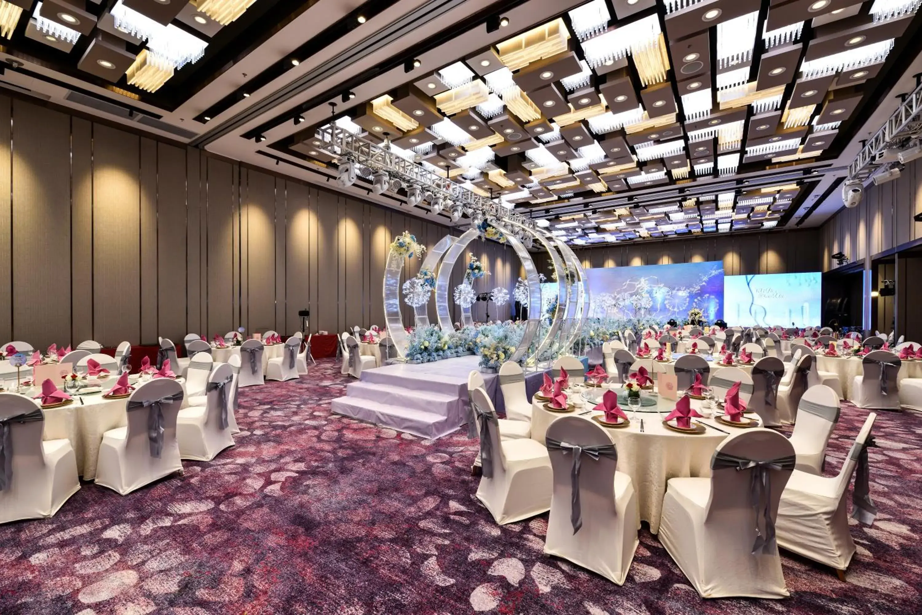 Banquet/Function facilities, Restaurant/Places to Eat in Hotel Equatorial Shanghai