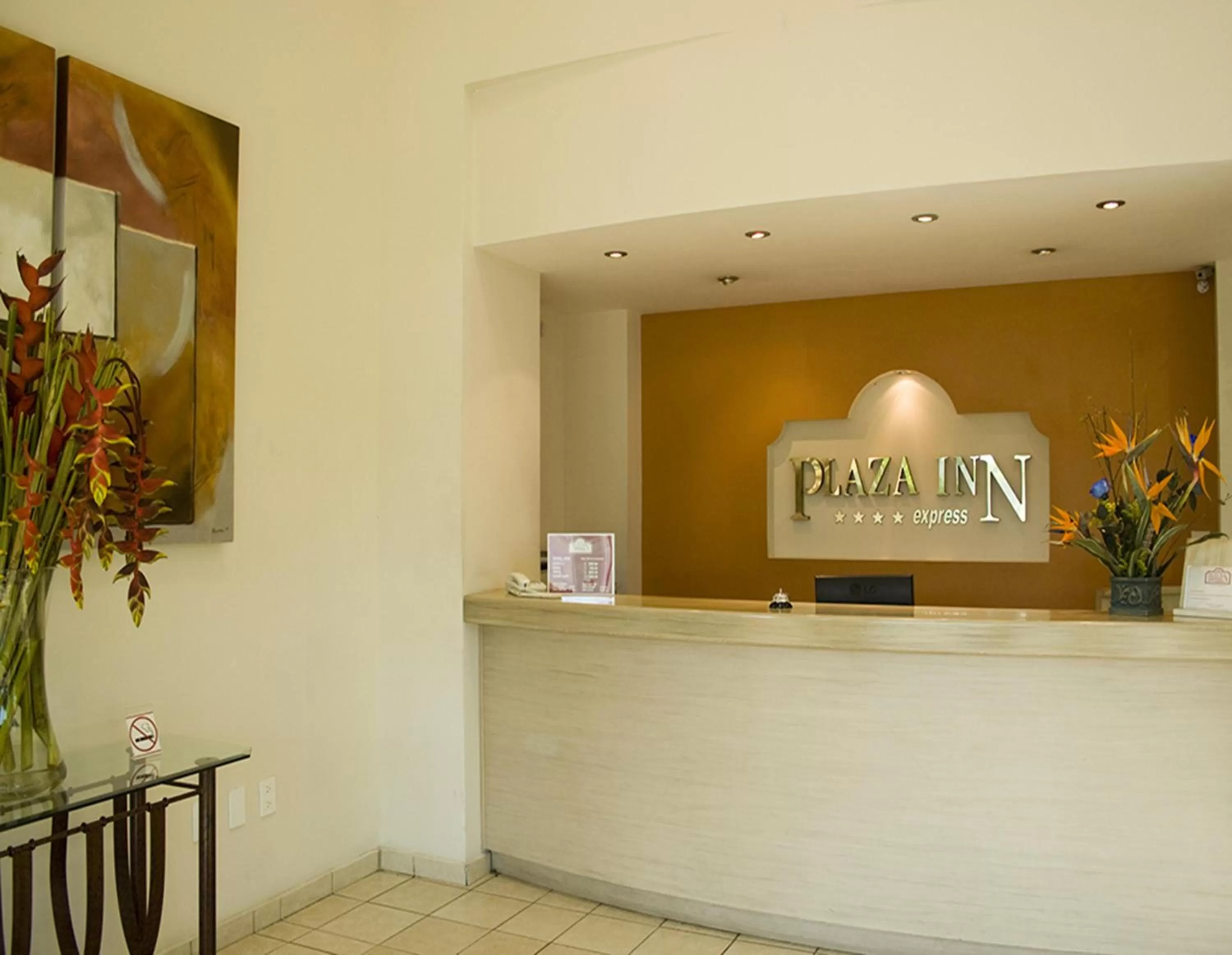 Lobby or reception in Plaza Inn Express