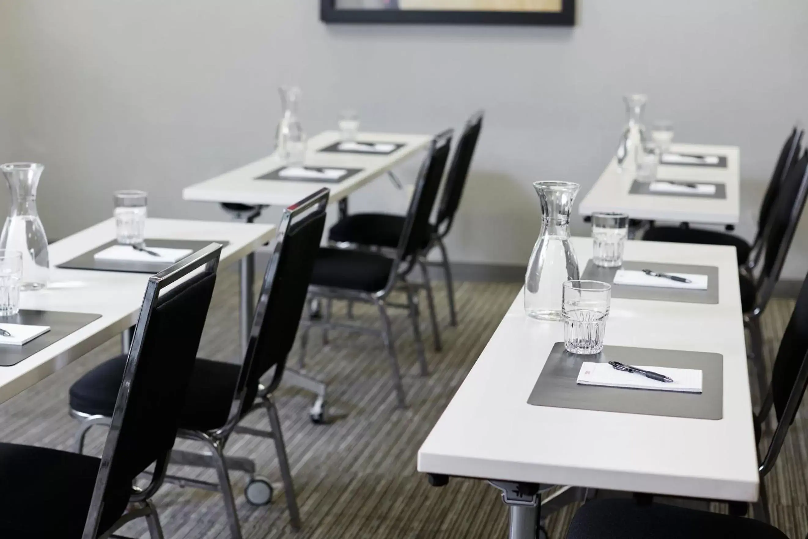 Meeting/conference room, Restaurant/Places to Eat in River Hotel