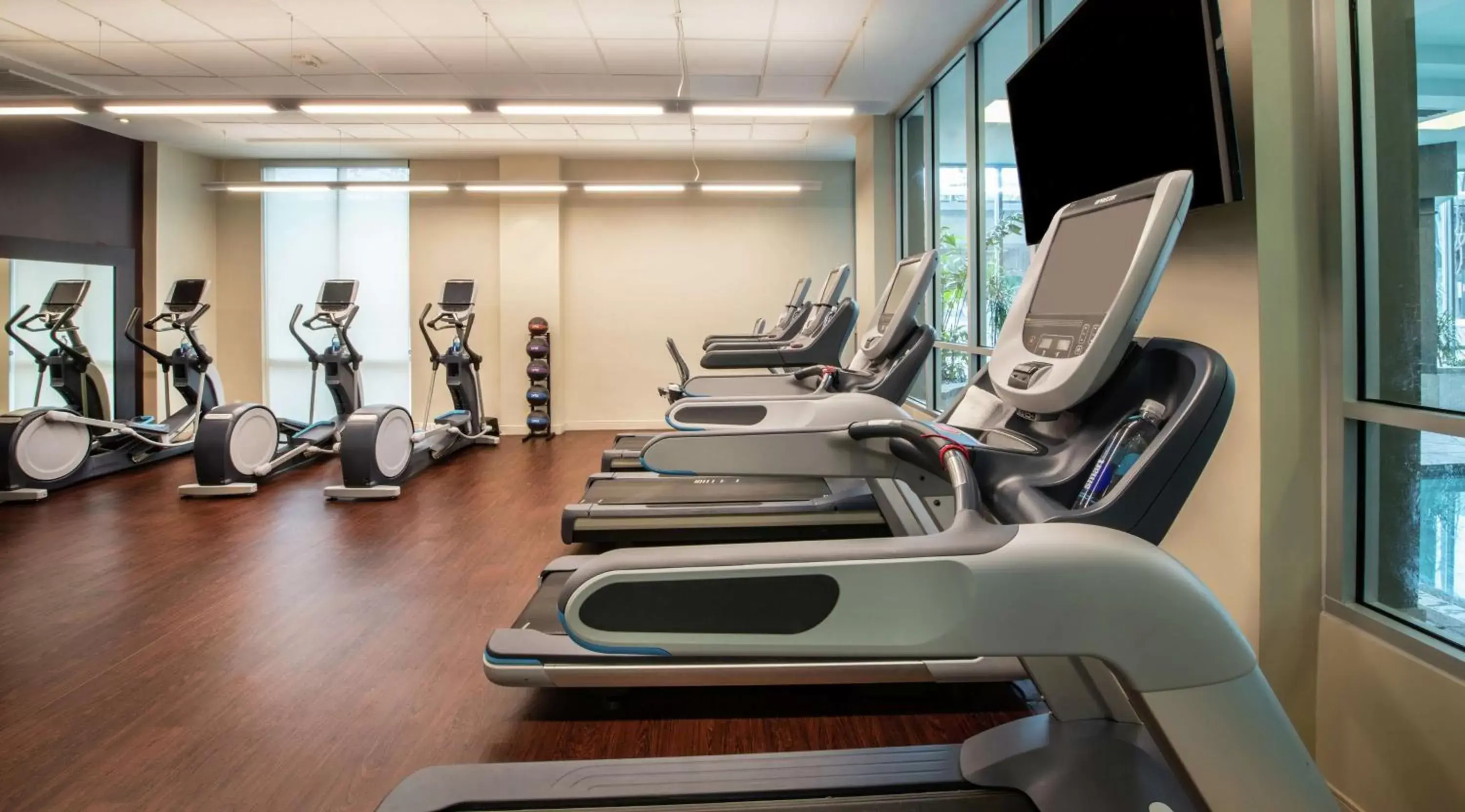 Fitness centre/facilities in Embassy Suites by Hilton Walnut Creek Fitness centre/facilities in Embassy Suites by Hilton Walnut Creek