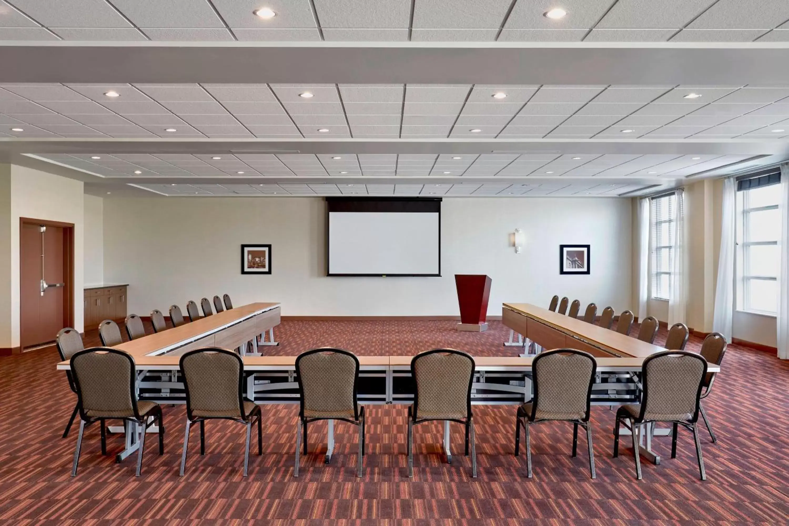 Meeting/conference room in Four Points by Sheraton Sherwood Park