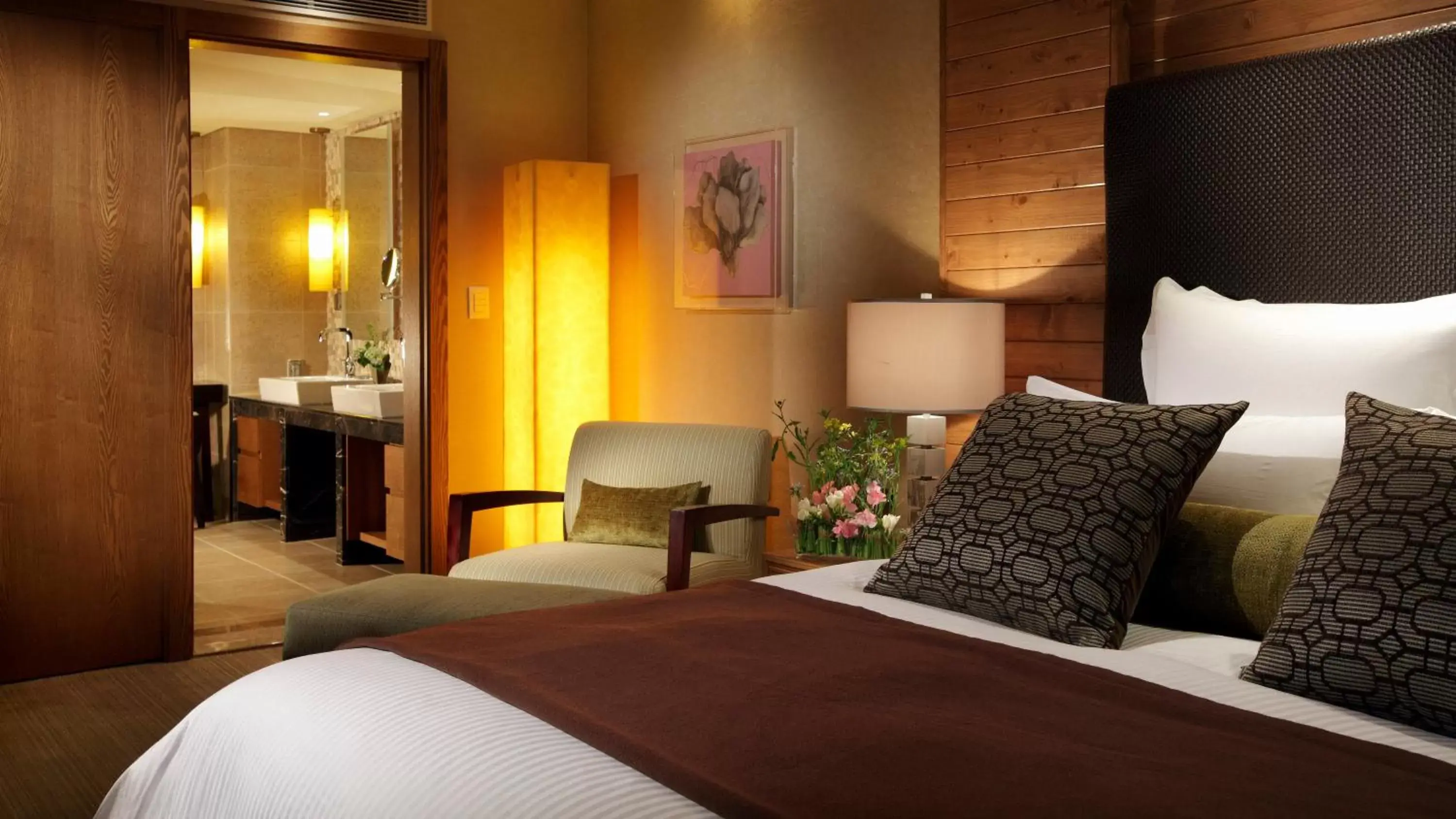 Bedroom, Bed in Intercontinental Alpensia Pyeongchang Resort, an IHG Hotel