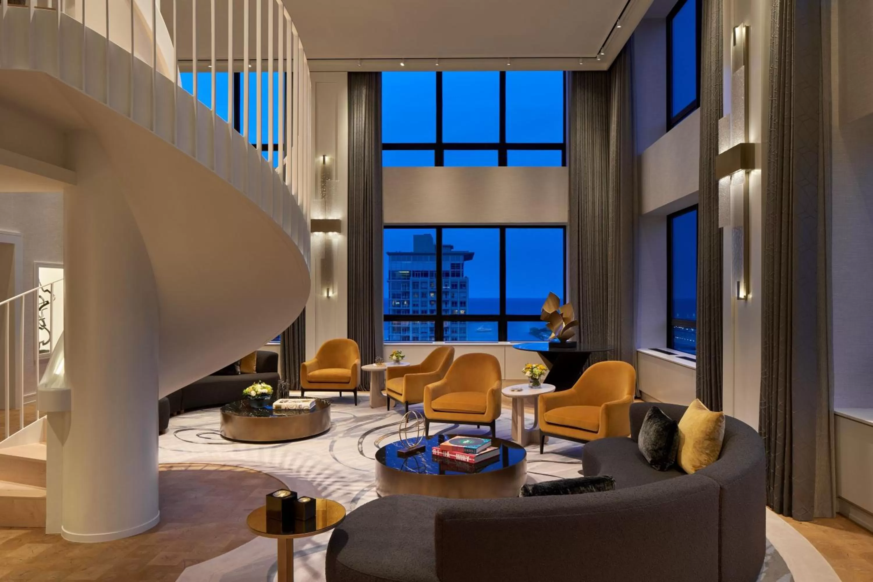 Living room in The Ritz-Carlton, Chicago