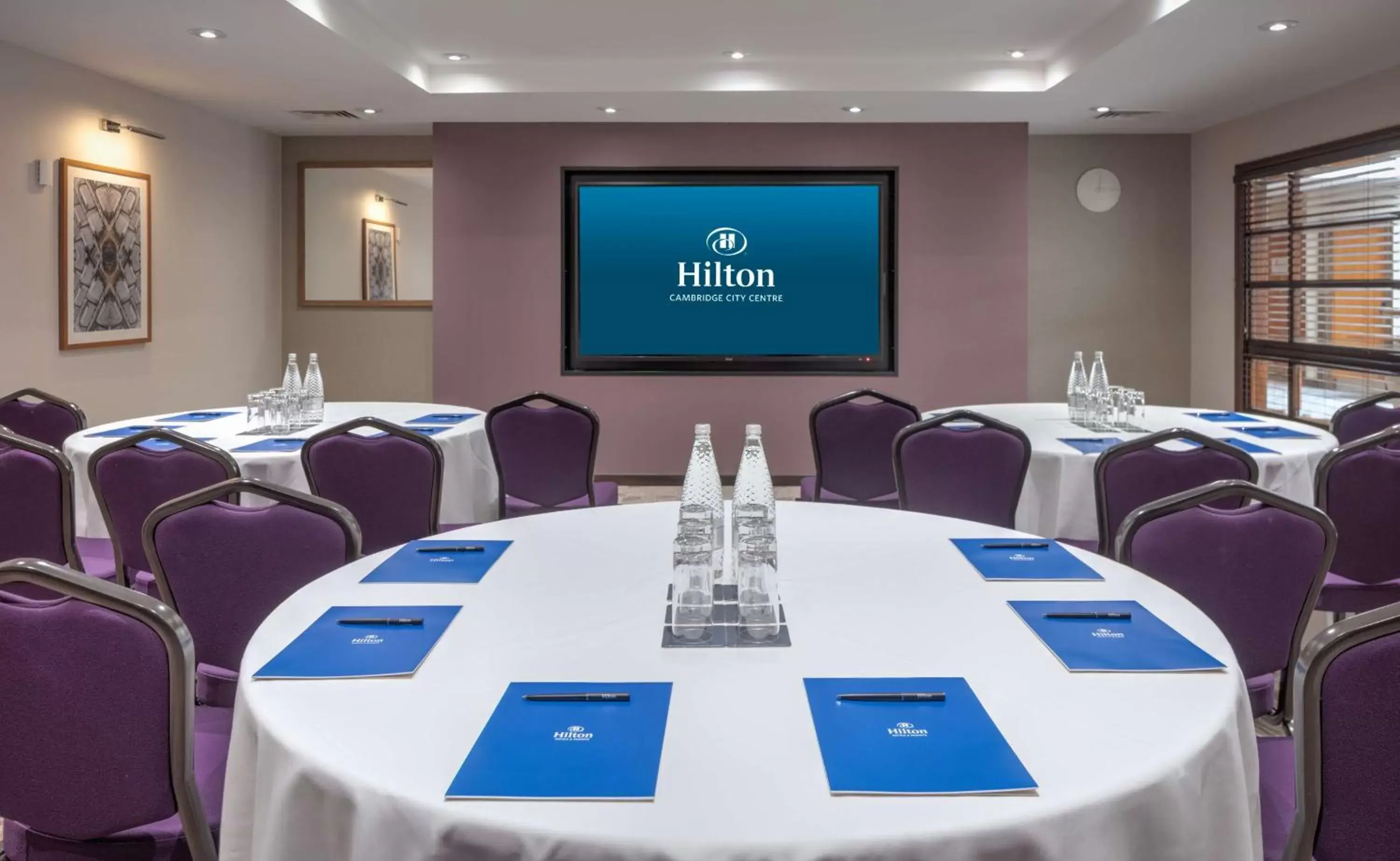 Meeting/conference room in Hilton Cambridge City Centre