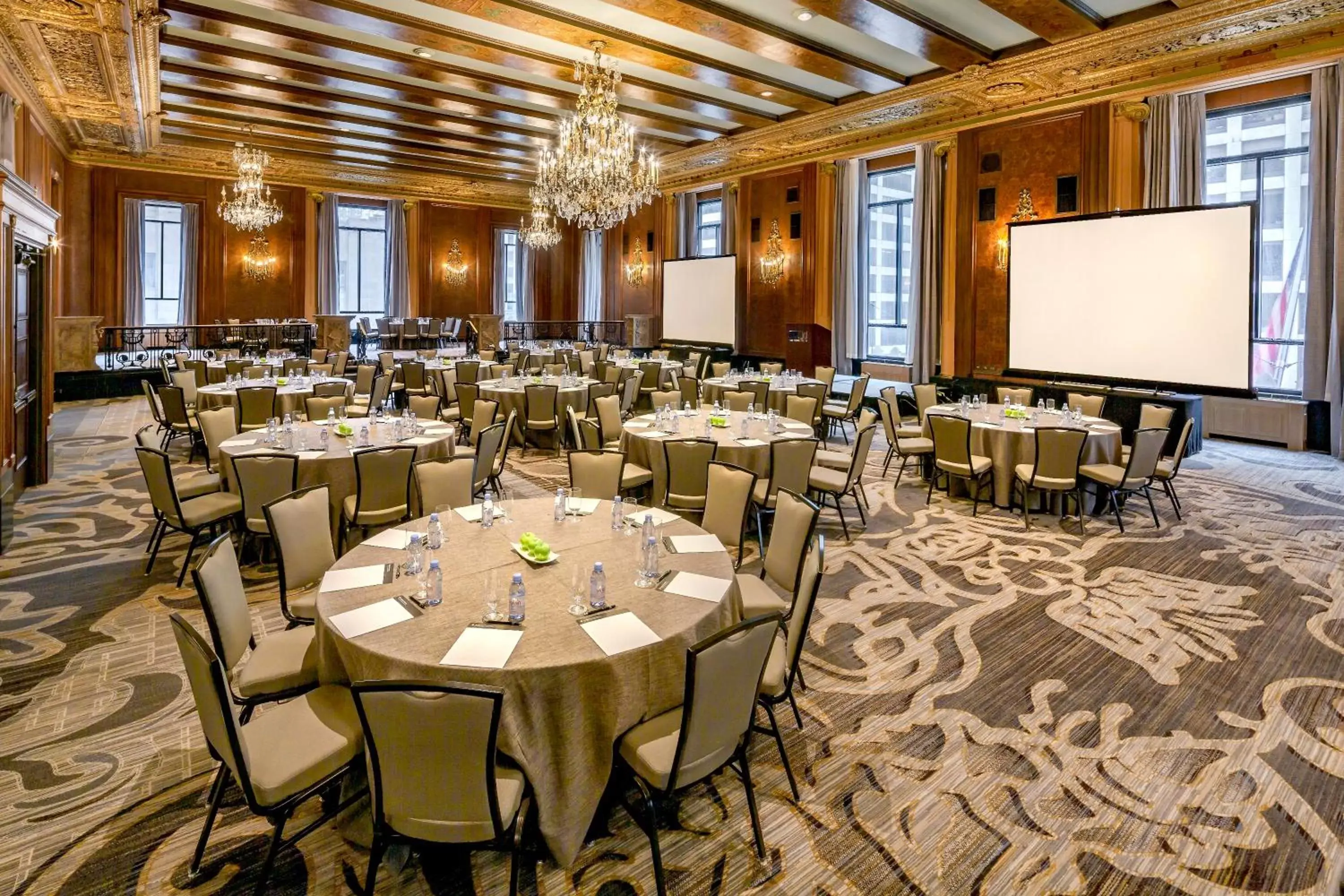 Banquet/Function facilities, Banquet Facilities in InterContinental Chicago Magnificent Mile, an IHG Hotel