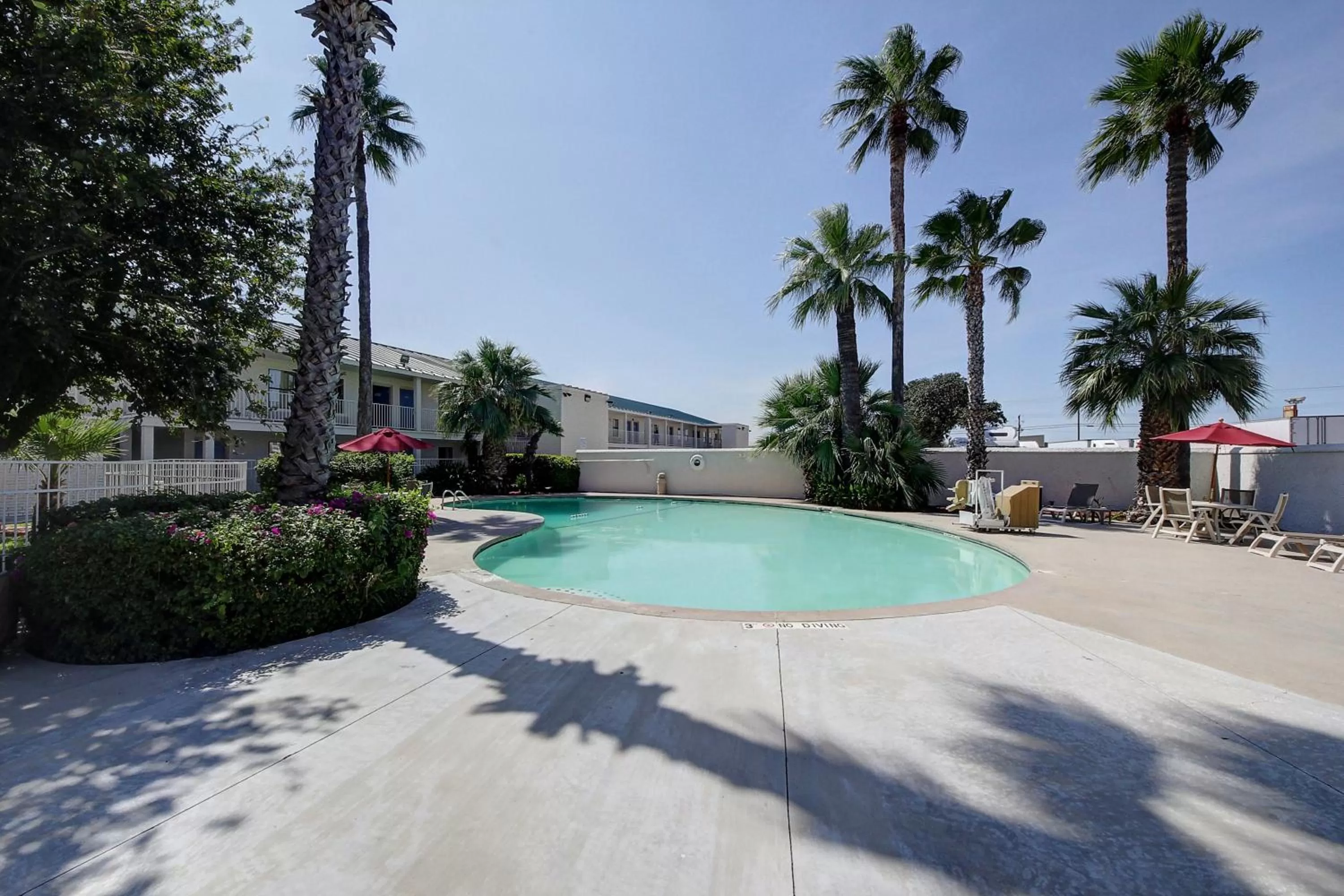 Swimming pool in Motel 6-Laredo, TX - North I-35