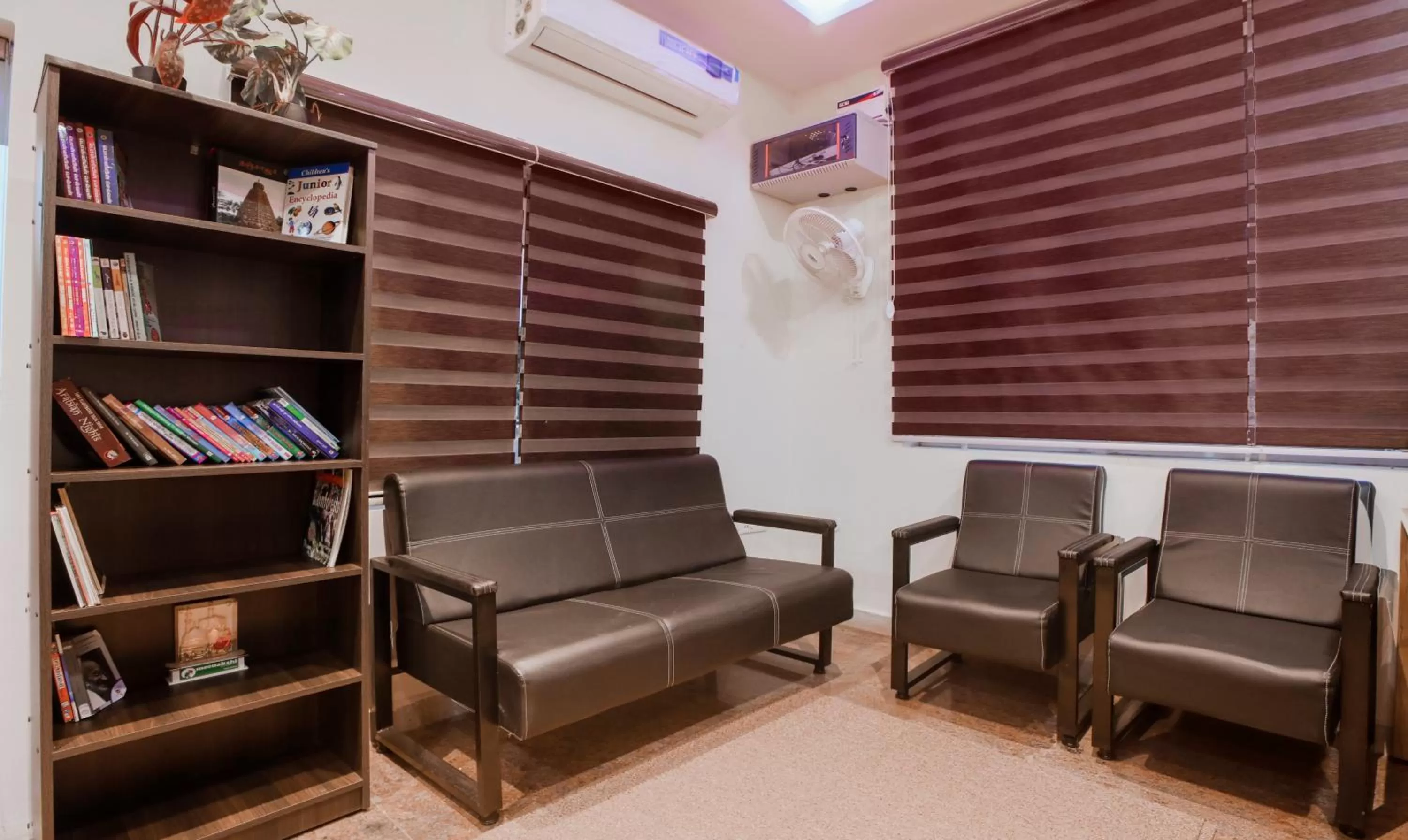 Seating area in Treebo Naaz Royal