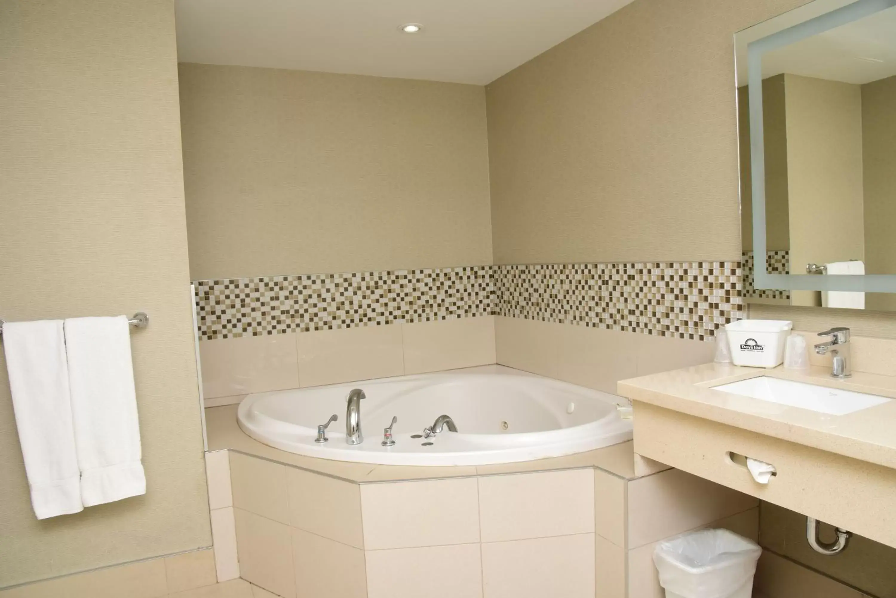 Bath, Bathroom in Days Inn by Wyndham Ottawa