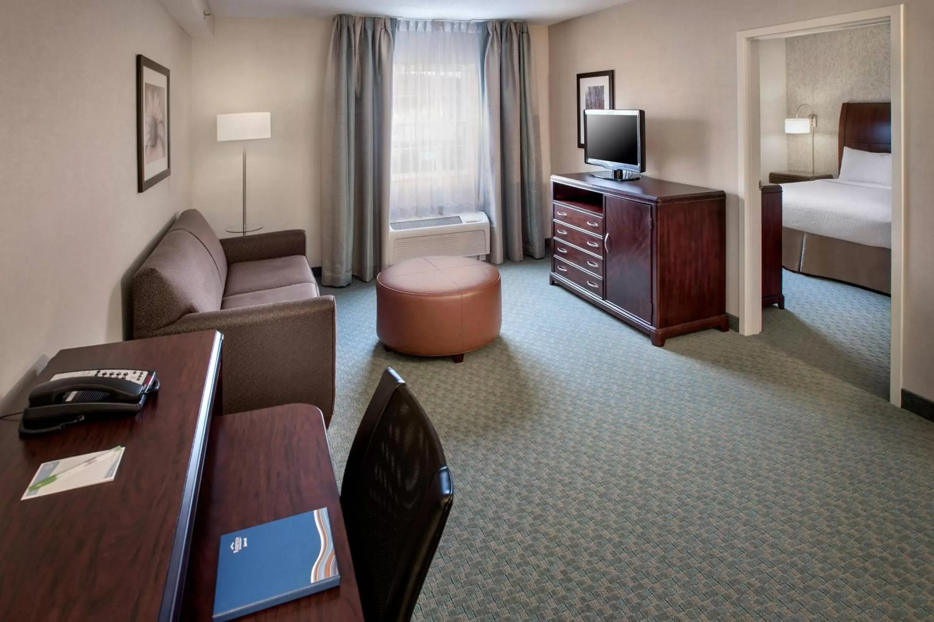 Bedroom, Seating Area in Fairfield Inn & Suites by Marriott Great Barrington Lenox/Berkshires