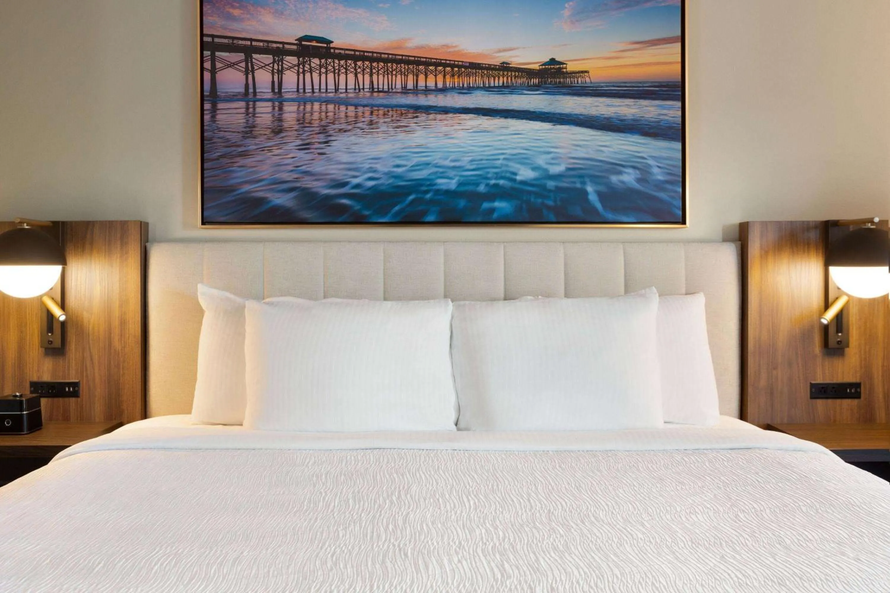 Photo of the whole room, Bed in La Quinta Inn by Wyndham Columbia NE Fort Jackson