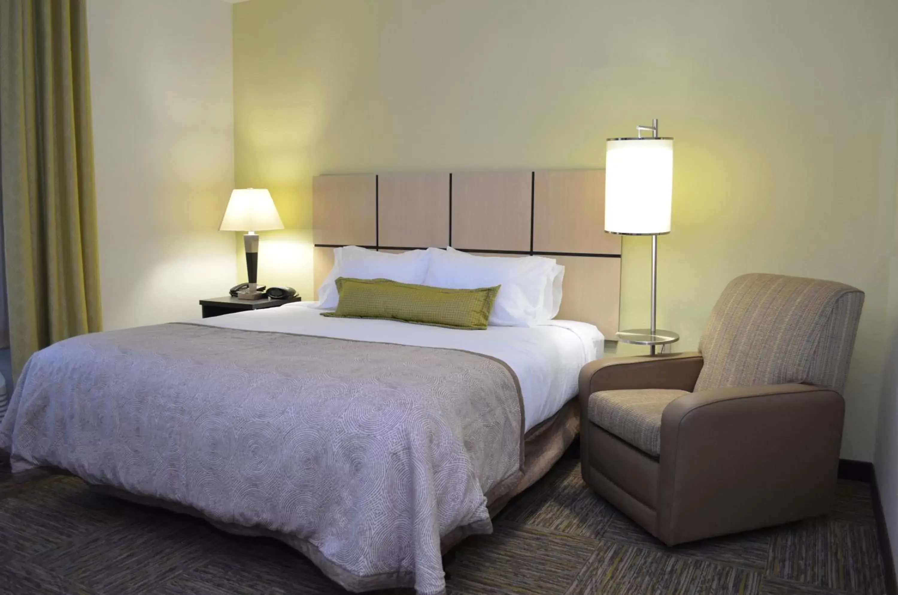 Photo of the whole room, Bed in Candlewood Suites Greenville, an IHG Hotel