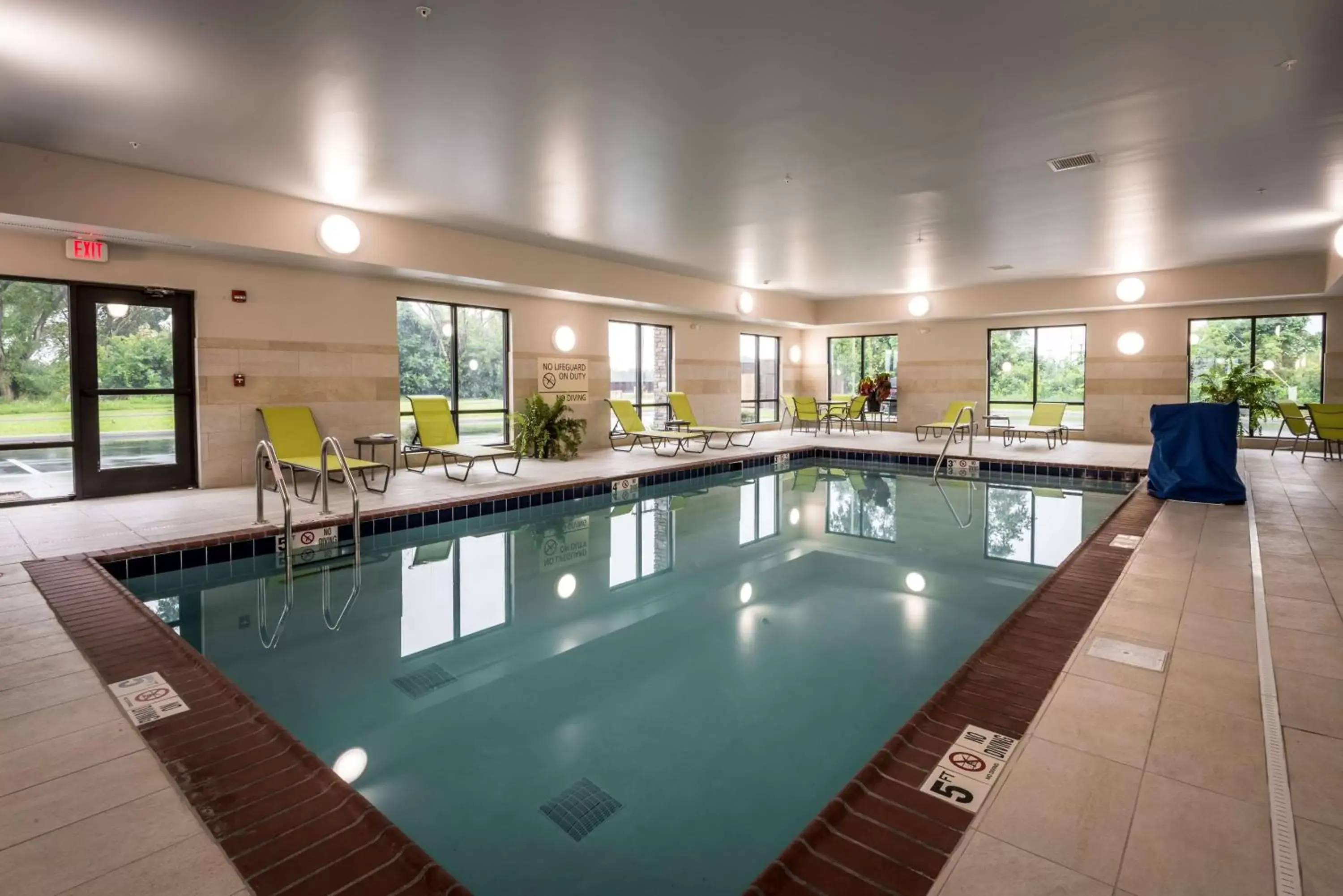 Pool view, Swimming Pool in Hampton Inn & Suites By Hilton Hammond, In