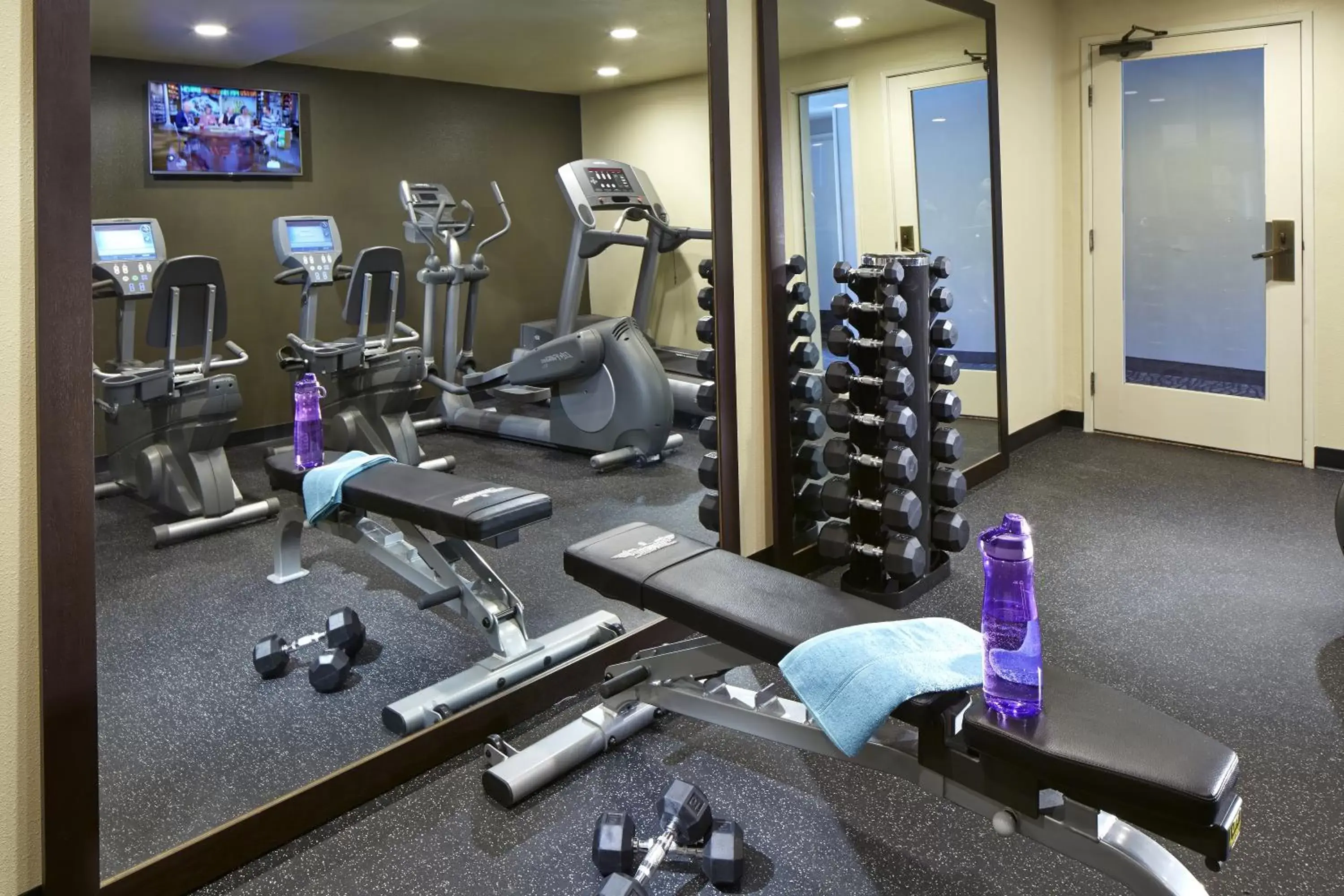 Fitness centre/facilities, Fitness Center/Facilities in Portofino Inn and Suites Anaheim Hotel