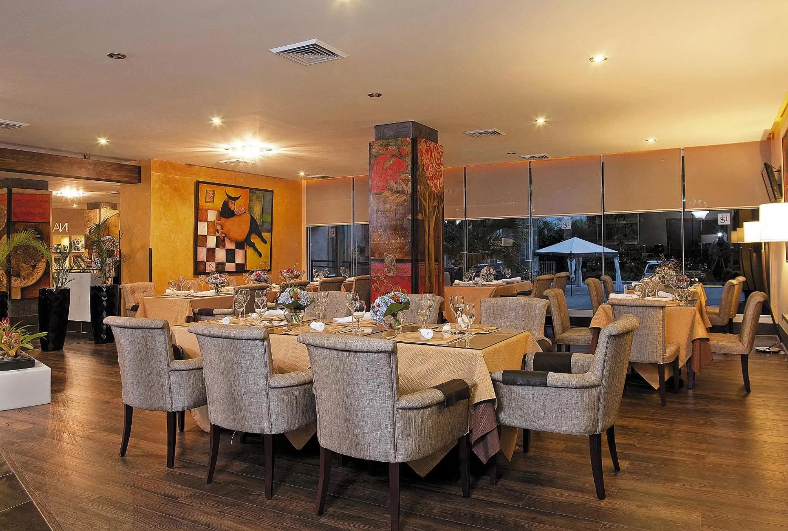 Restaurant/places to eat in Studio Hotel Boutique